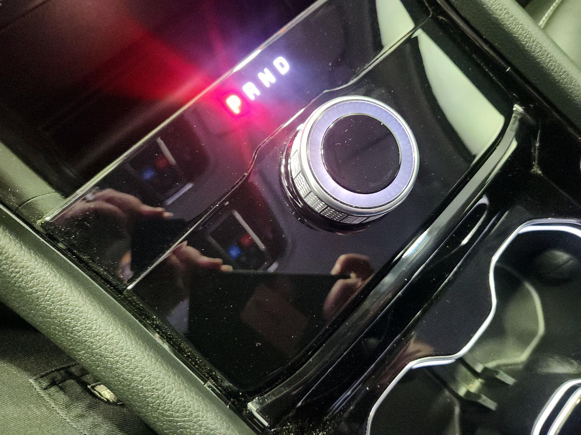 Thumbnail: 2023 Jeep Grand Cherokee - 18