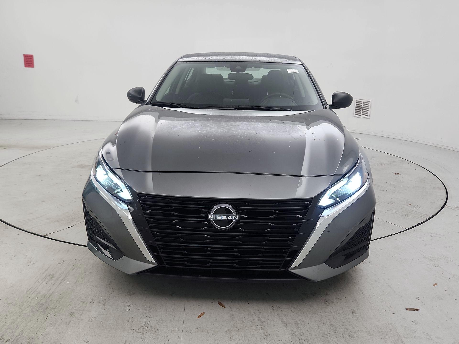 Thumbnail: 2024 Nissan Altima - 2