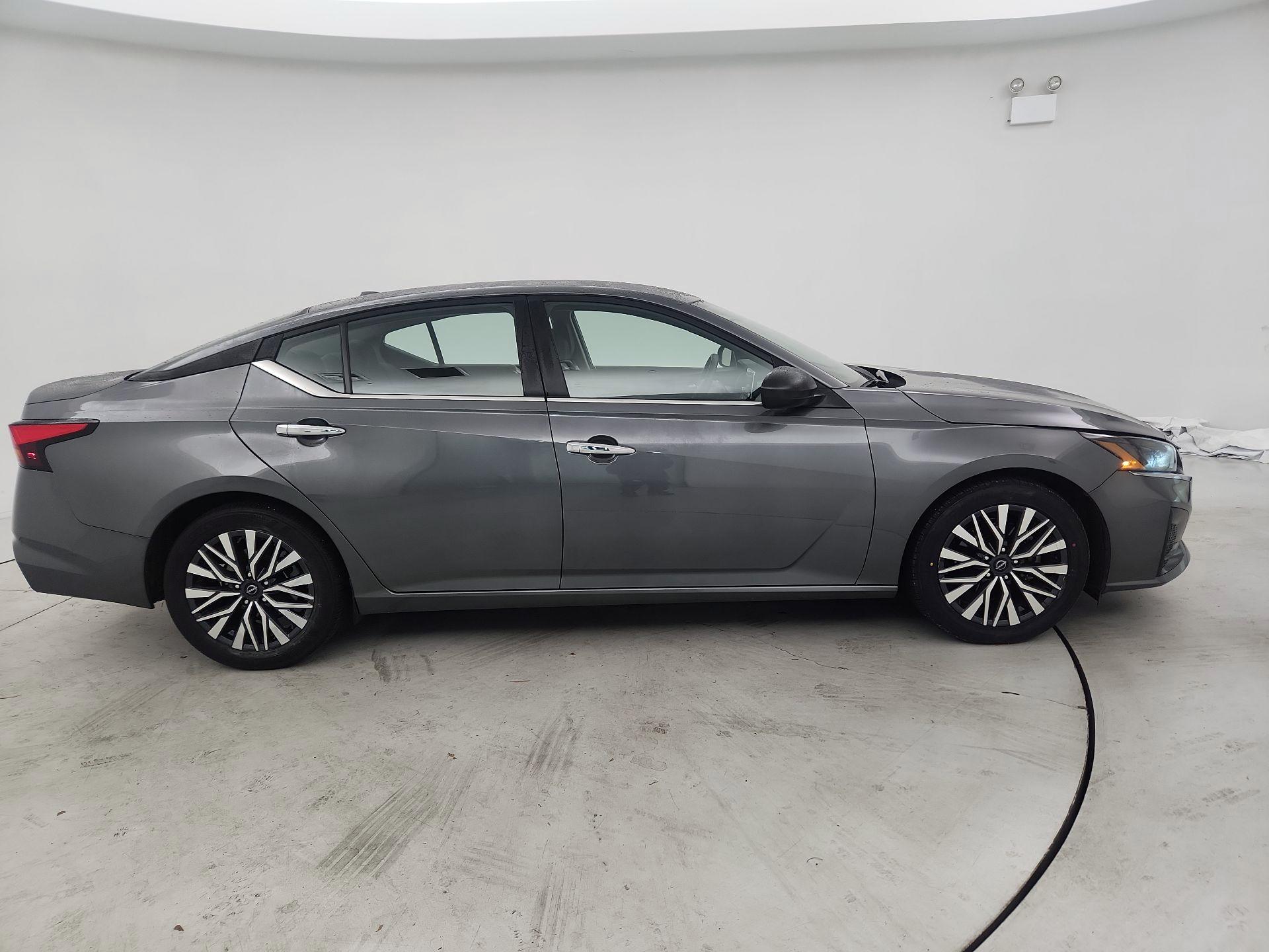 Thumbnail: 2024 Nissan Altima - 4