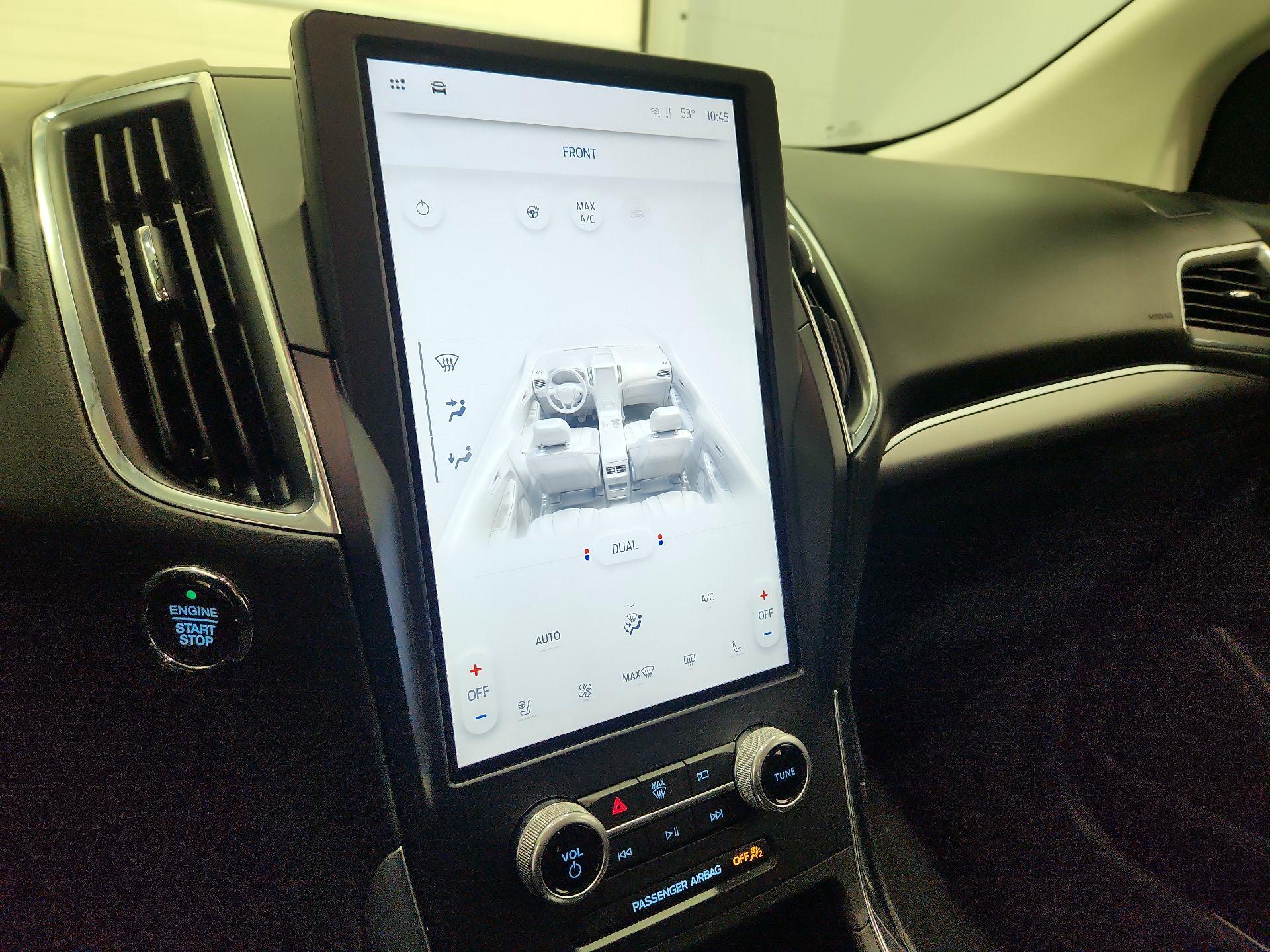 Thumbnail: 2022 Ford Edge - 16