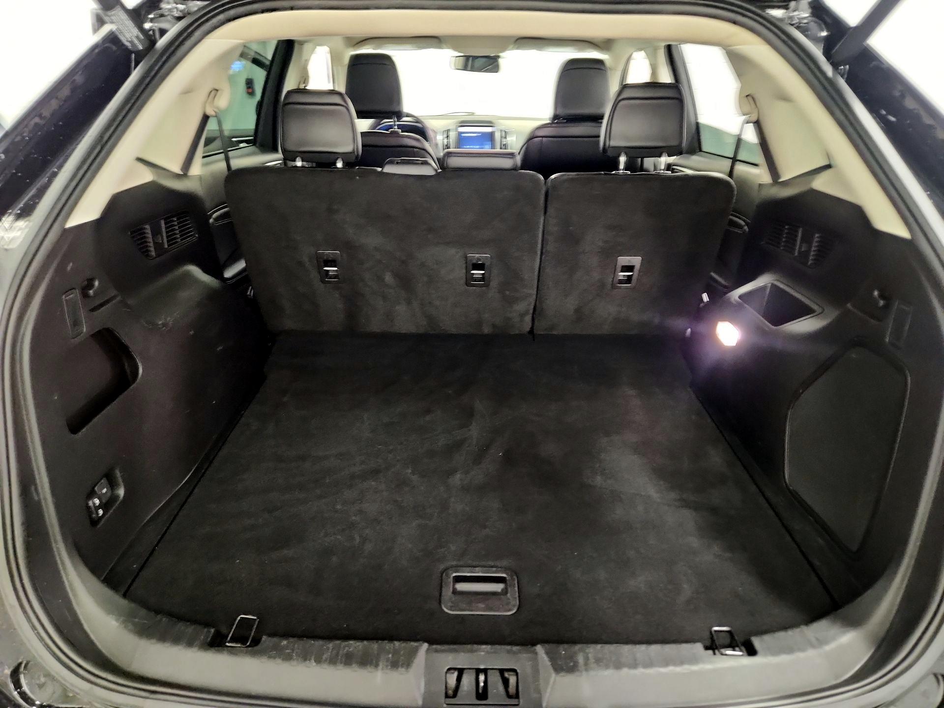 Thumbnail: 2022 Ford Edge - 20