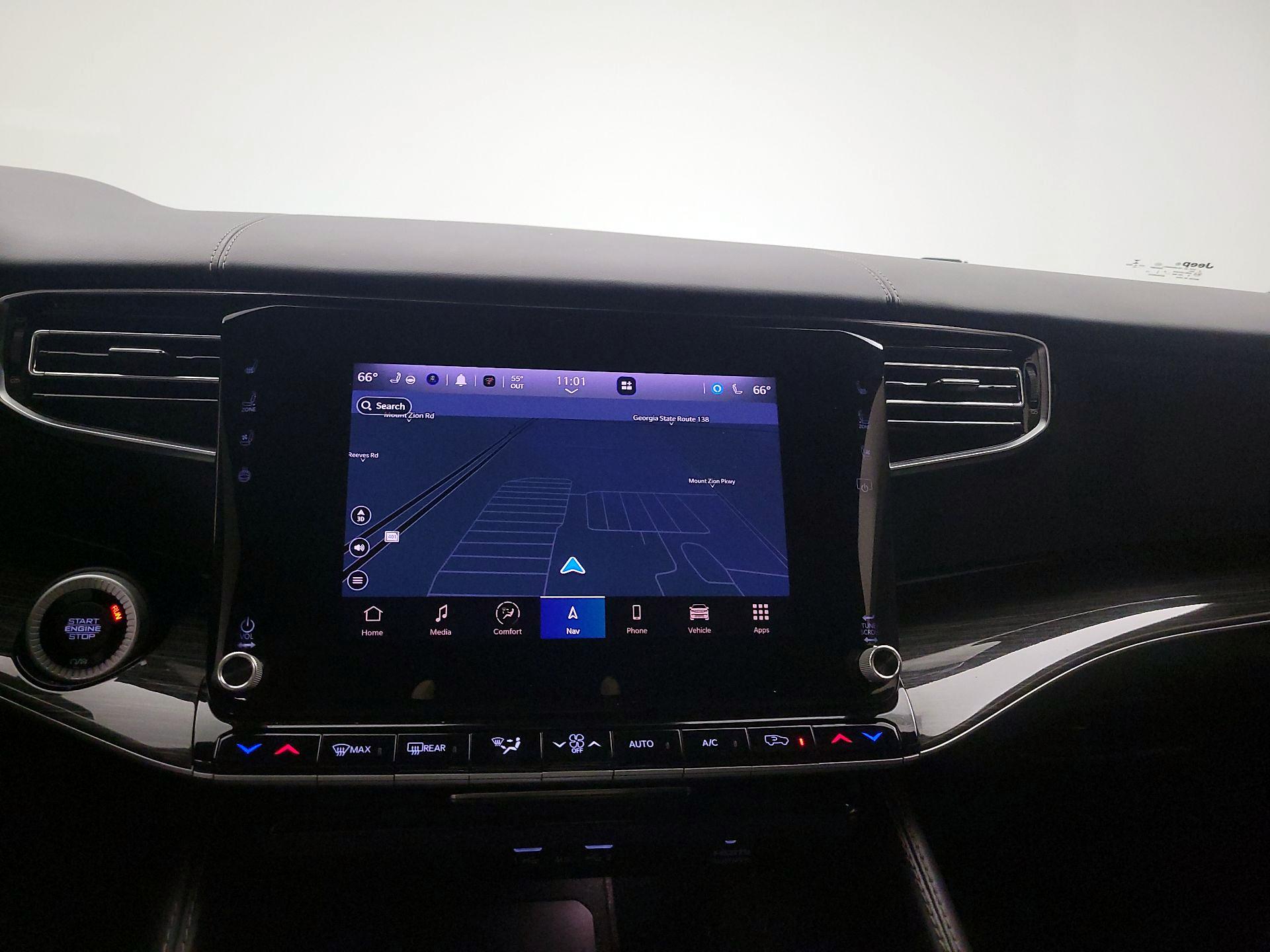 Thumbnail: 2022 Jeep Wagoneer - 14