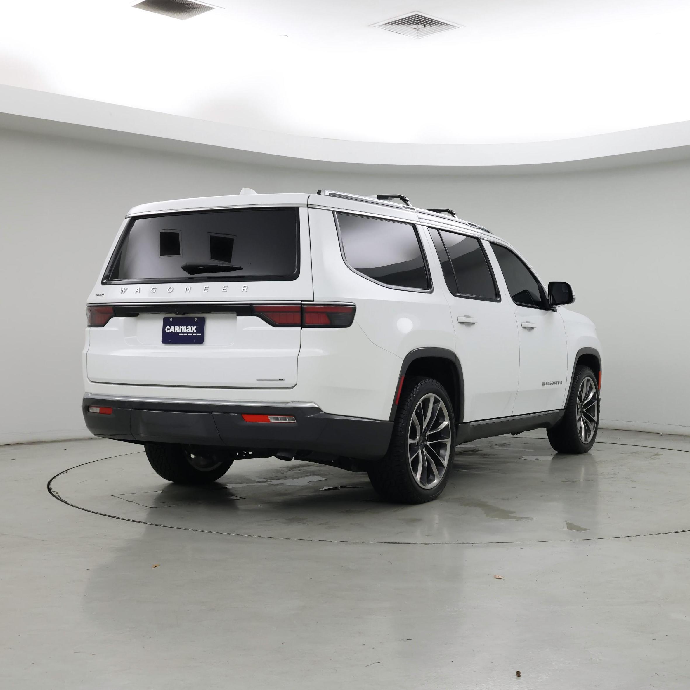 Thumbnail: 2022 Jeep Wagoneer - 8