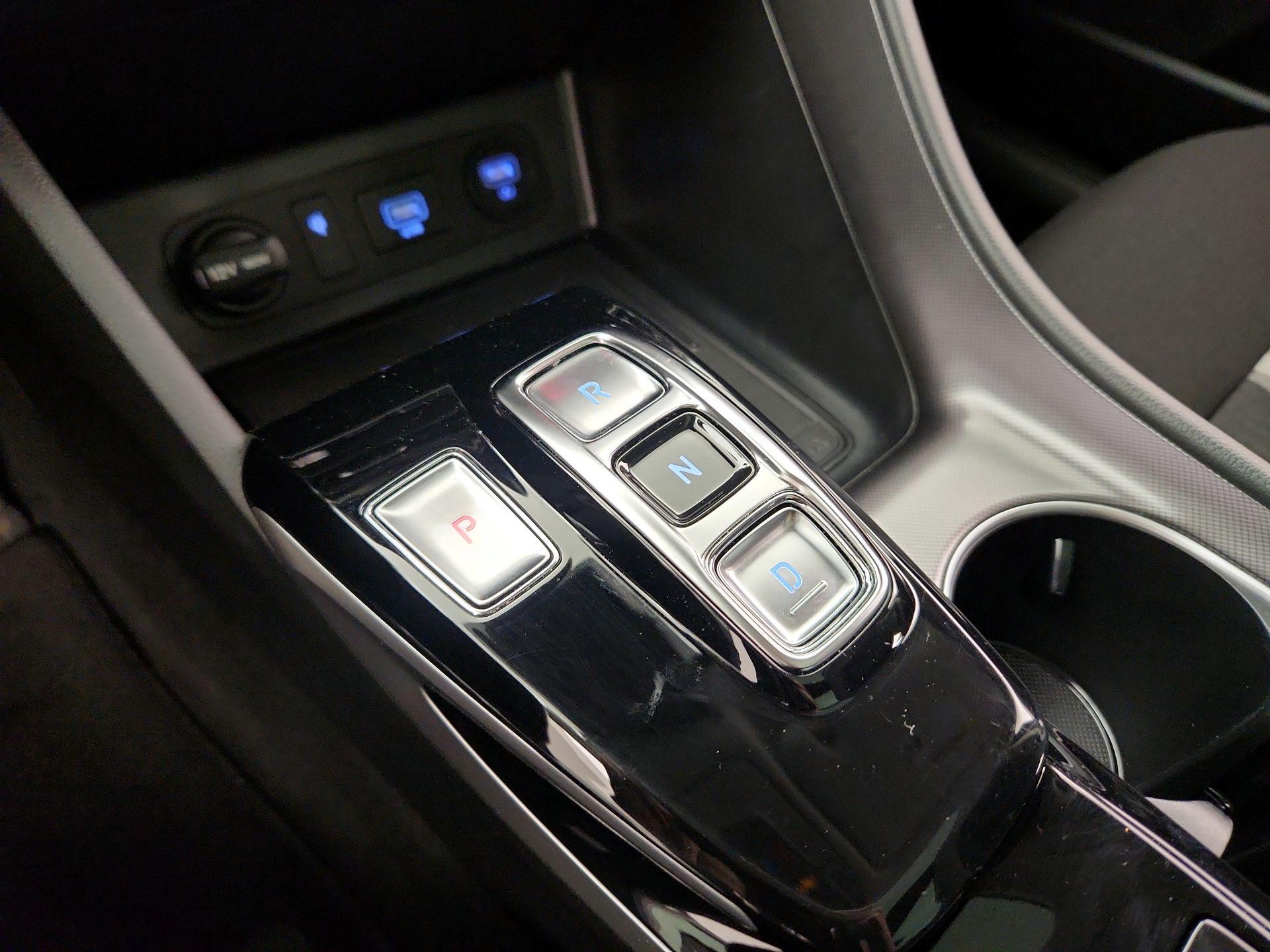 Thumbnail: 2022 Hyundai Sonata - 17