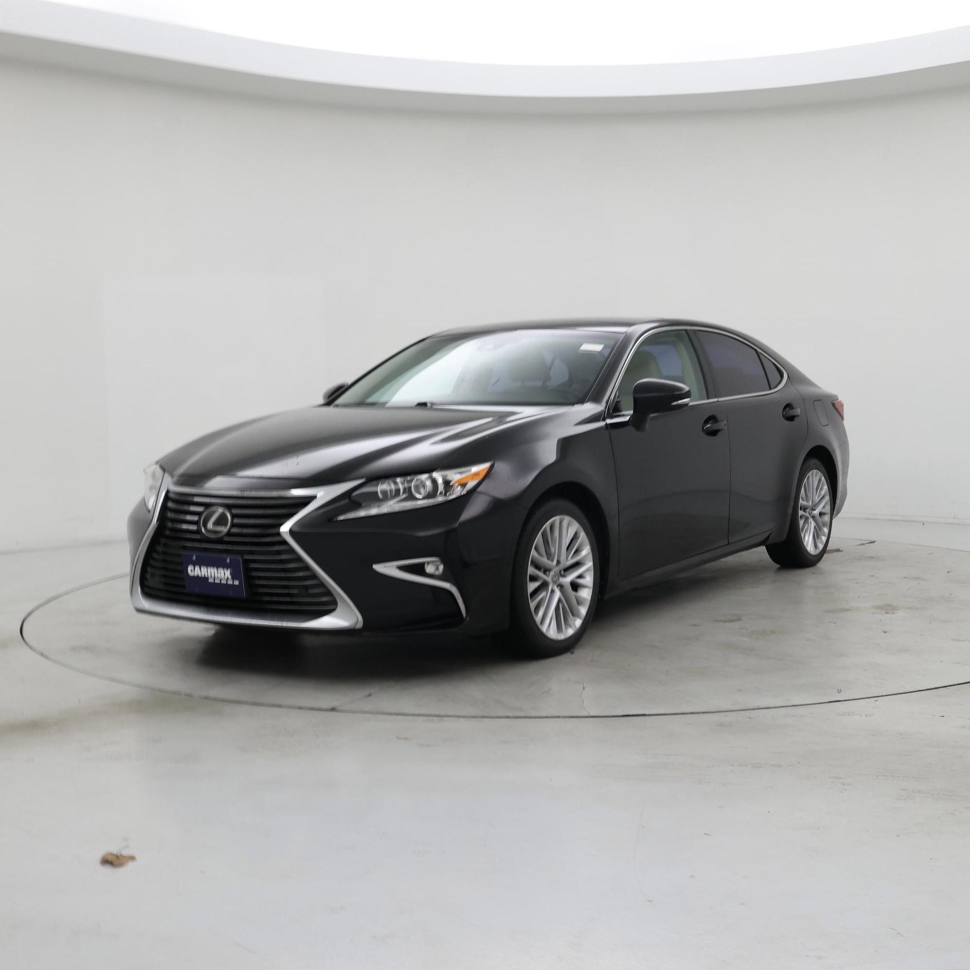 Thumbnail: 2017 Lexus ES - 4