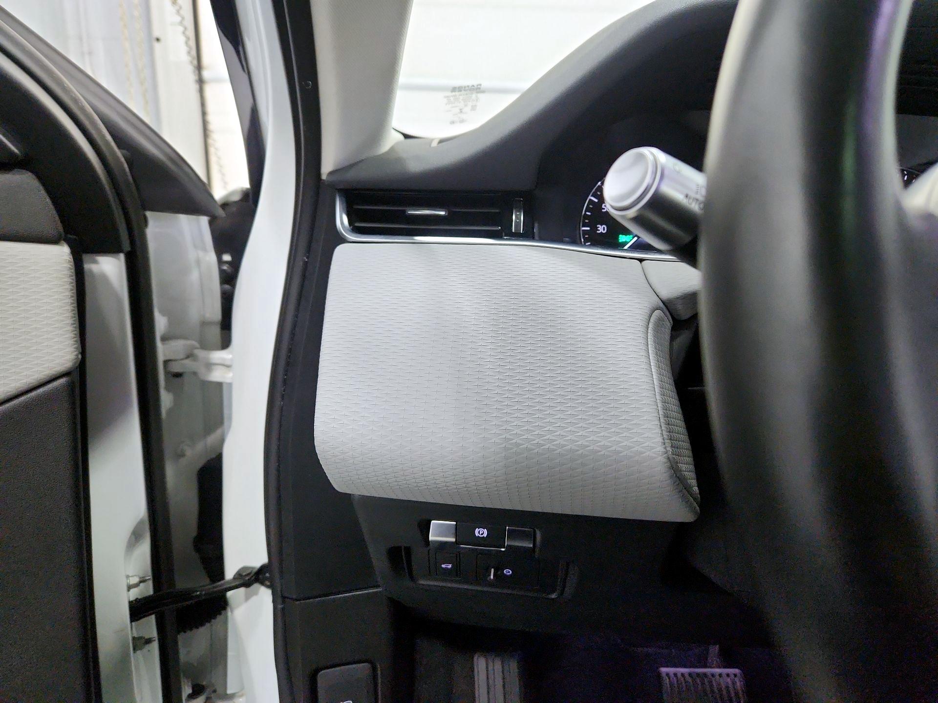 Thumbnail: 2020 Land Rover Range Rover Evoque - 13