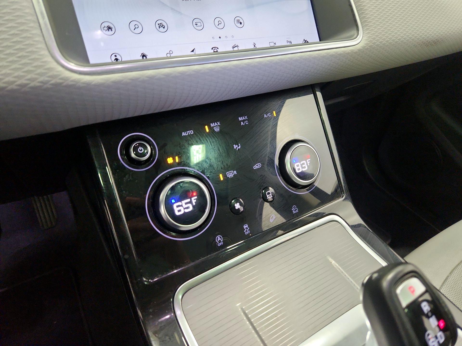 Thumbnail: 2020 Land Rover Range Rover Evoque - 17