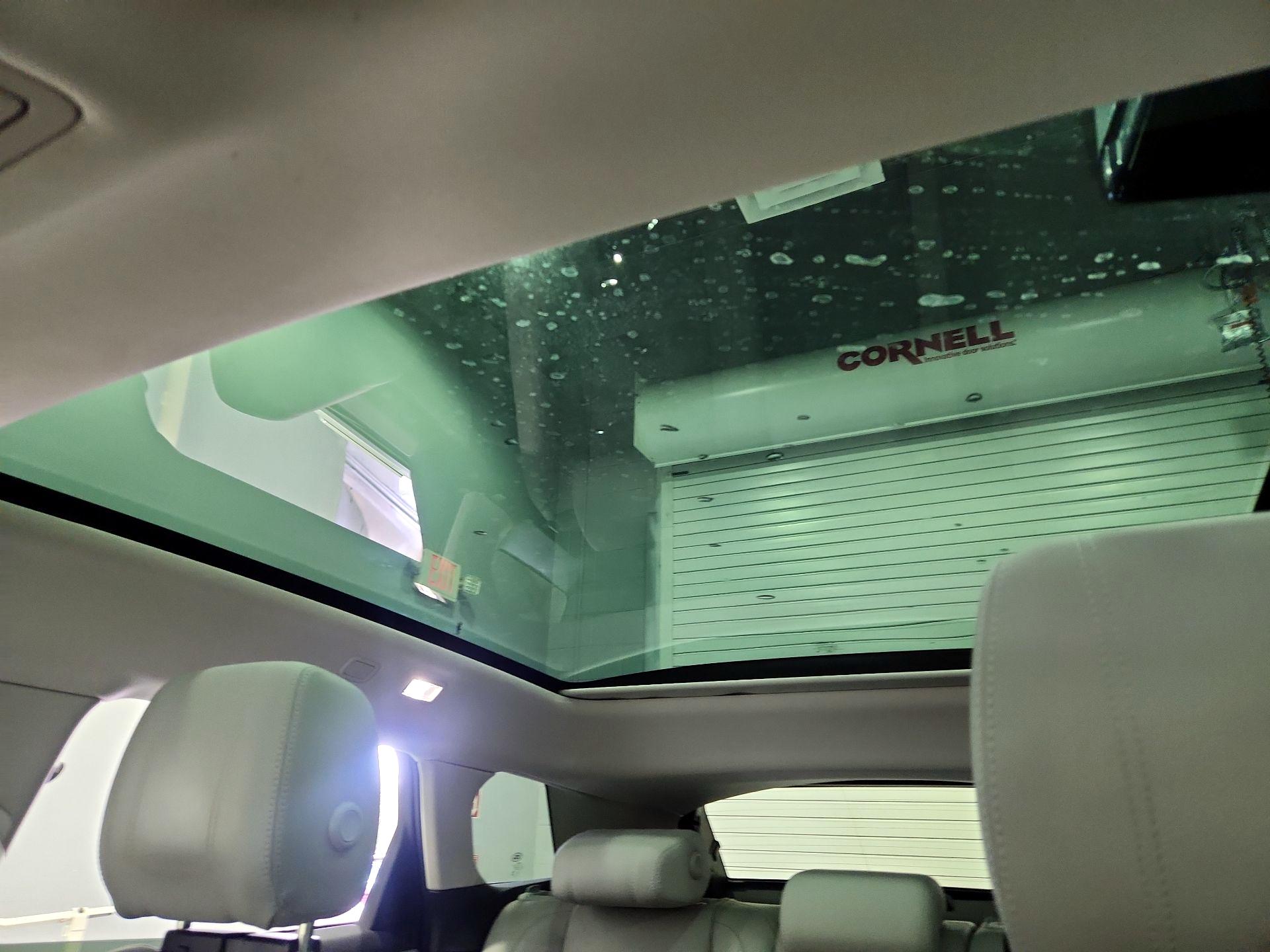 Thumbnail: 2020 Land Rover Range Rover Evoque - 20