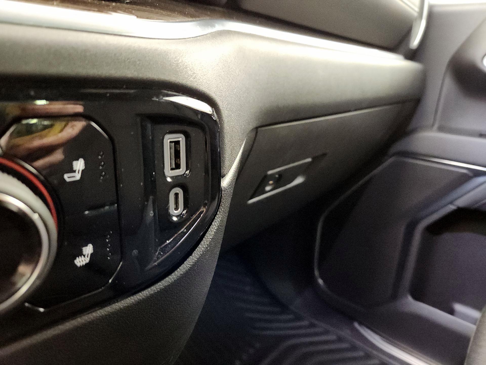 Thumbnail: 2023 Chevrolet Silverado 1500 - 16