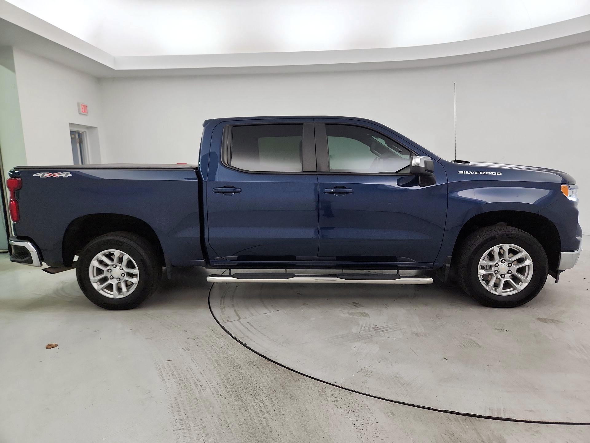 Thumbnail: 2023 Chevrolet Silverado 1500 - 4