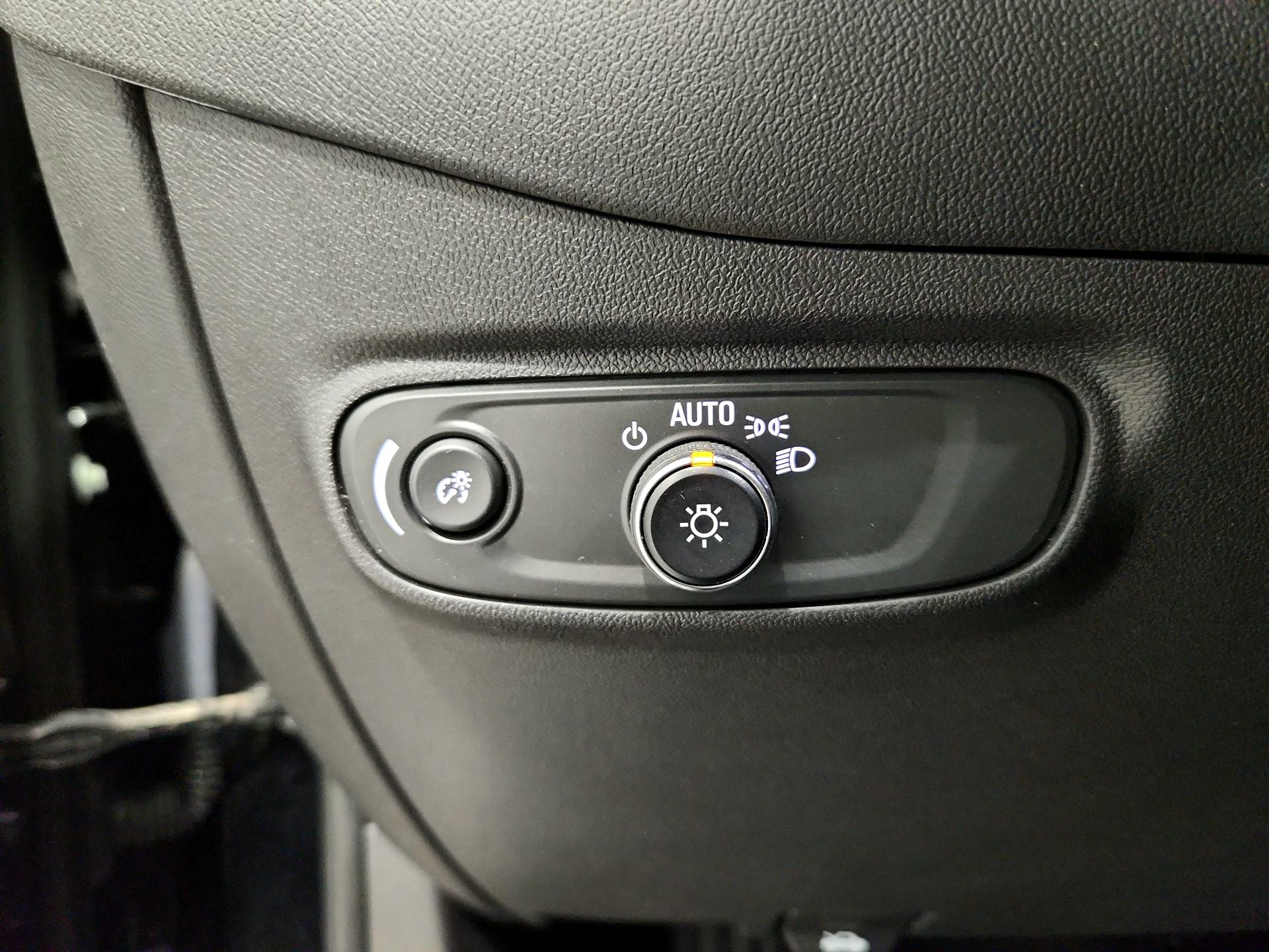 Thumbnail: 2023 Chevrolet Equinox - 13