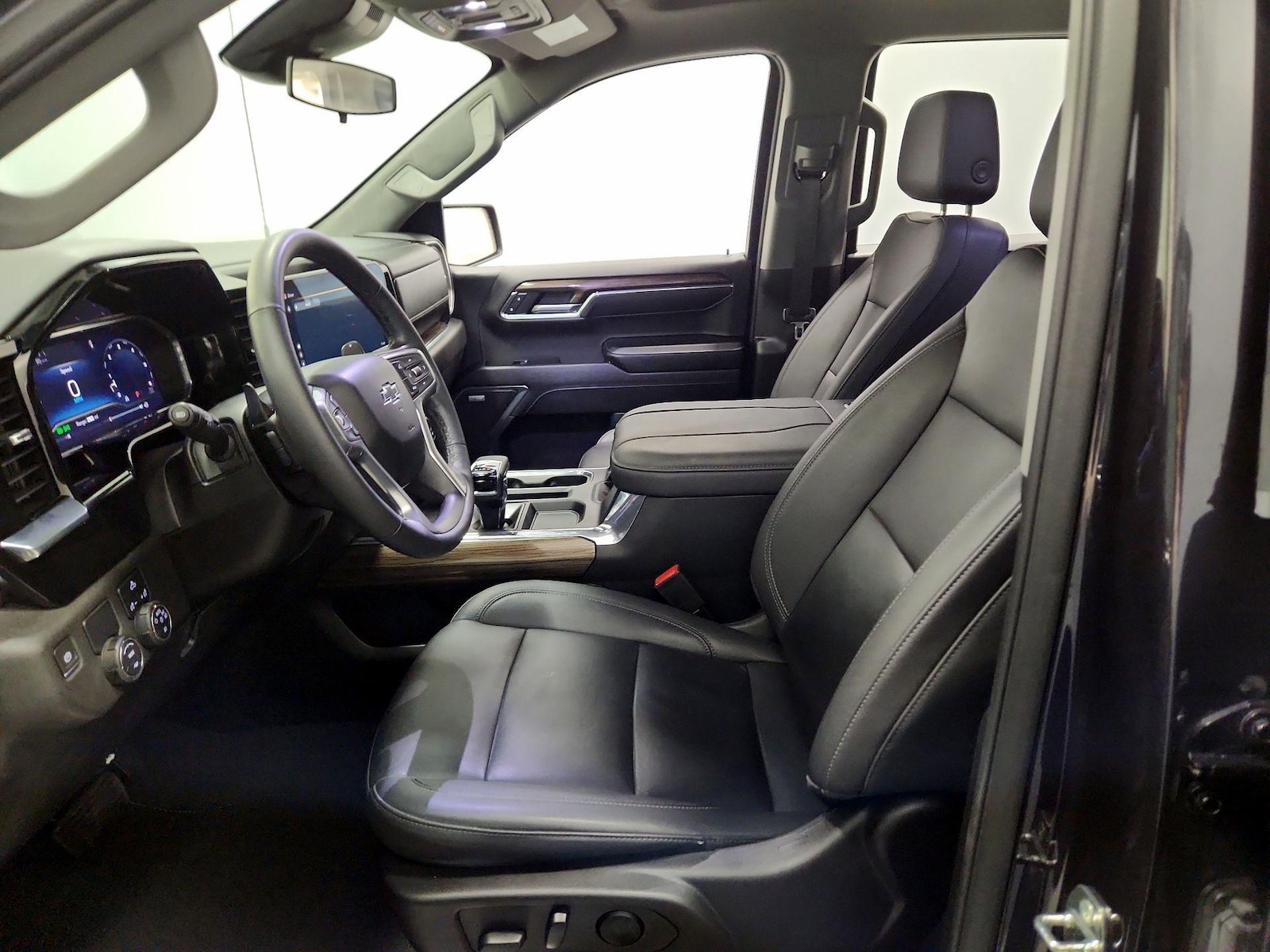 2024 Chevrolet Silverado 1500 RST - Photo 12