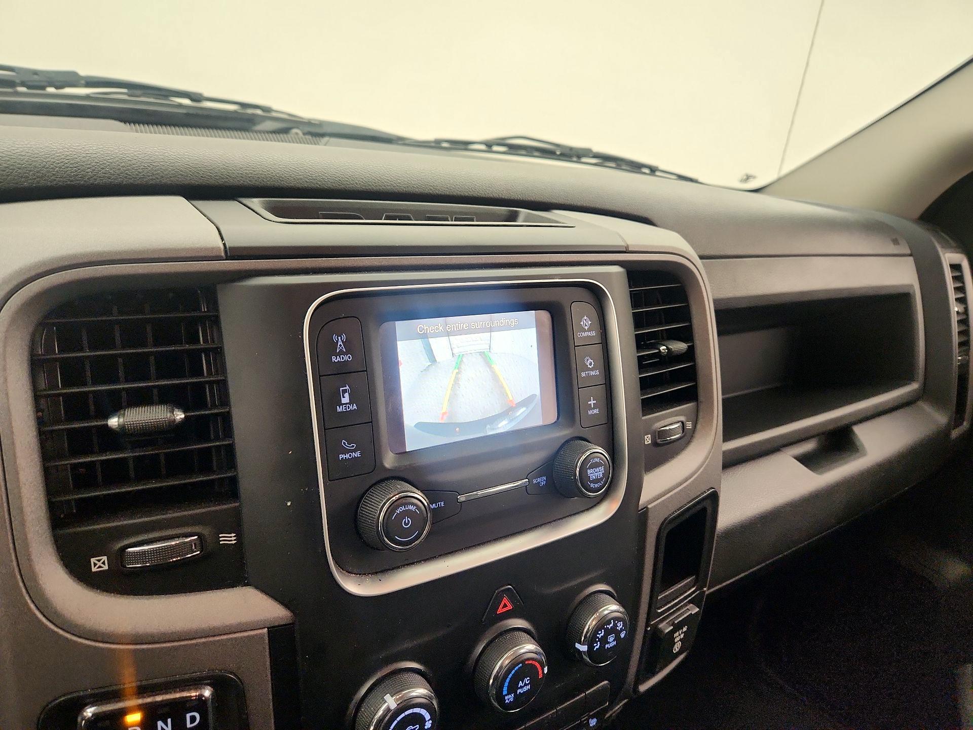 Thumbnail: 2021 RAM 1500 Classic - 14