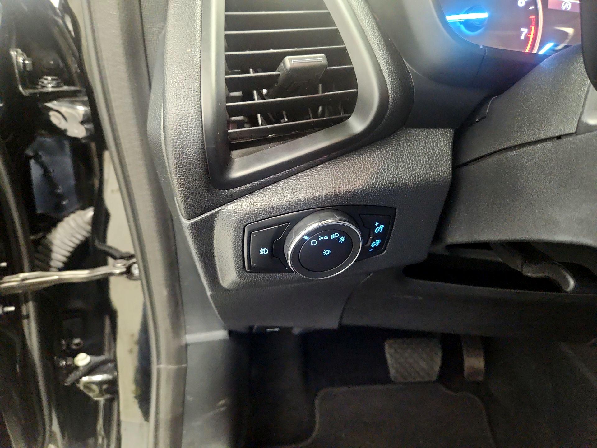 Thumbnail: 2021 Ford EcoSport - 13