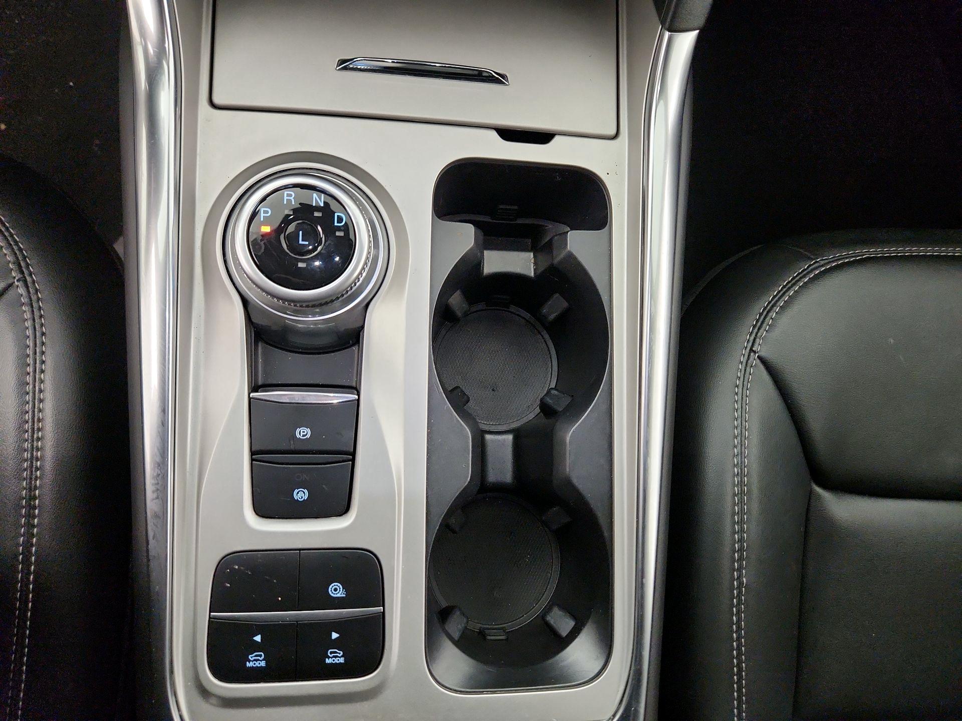 Thumbnail: 2022 Ford Explorer - 16