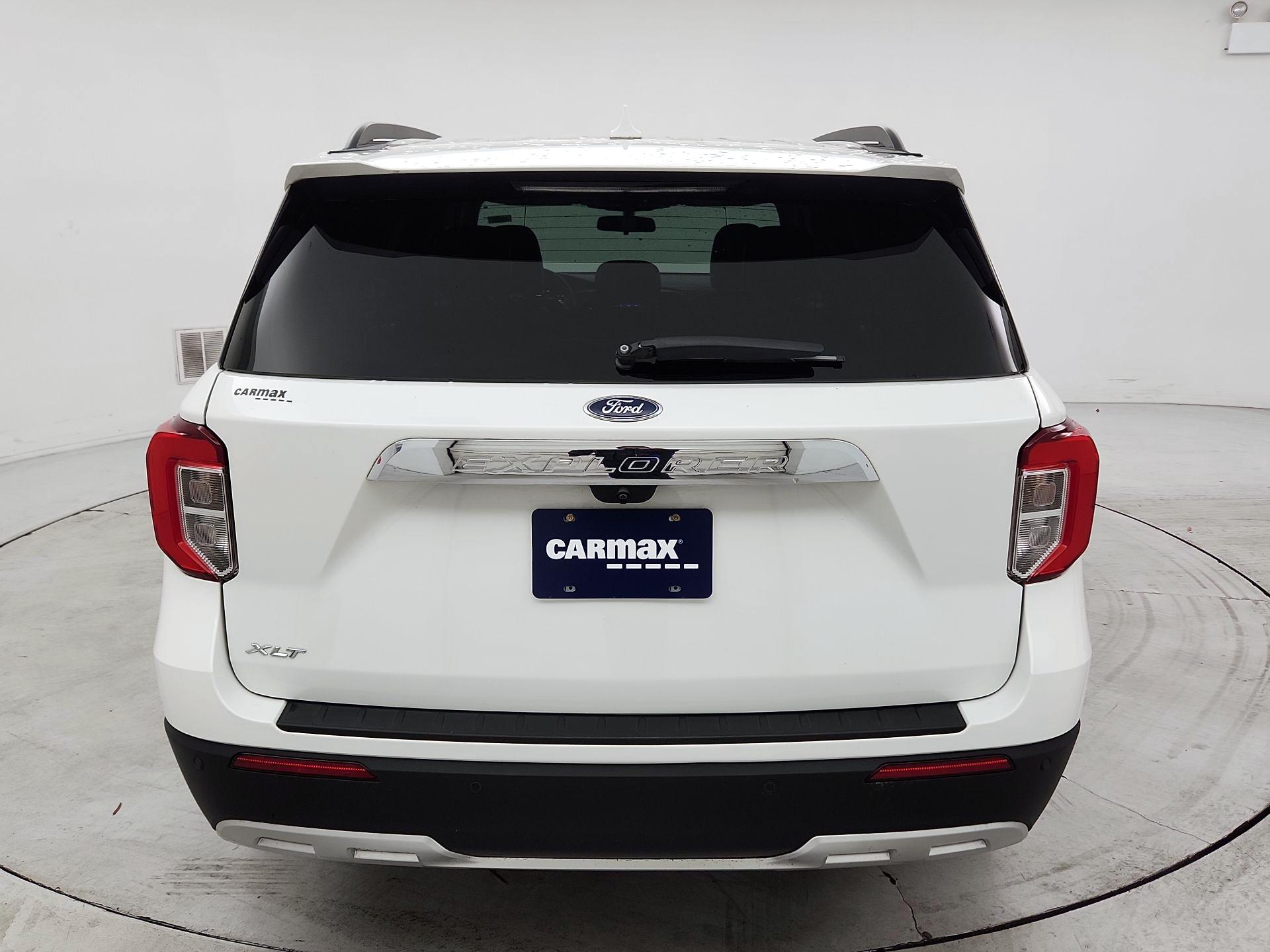 Thumbnail: 2022 Ford Explorer - 6