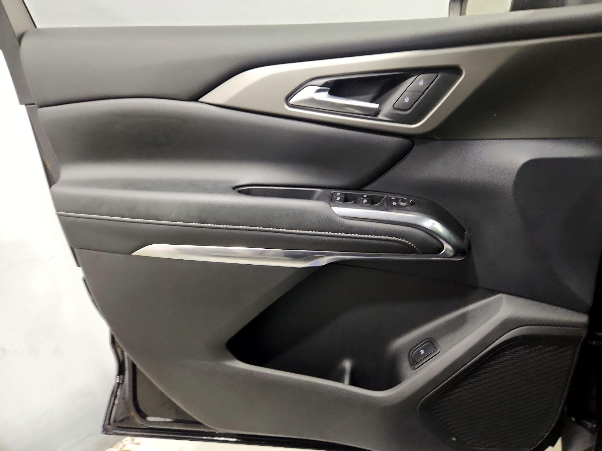 Thumbnail: 2025 Chevrolet Traverse - 12