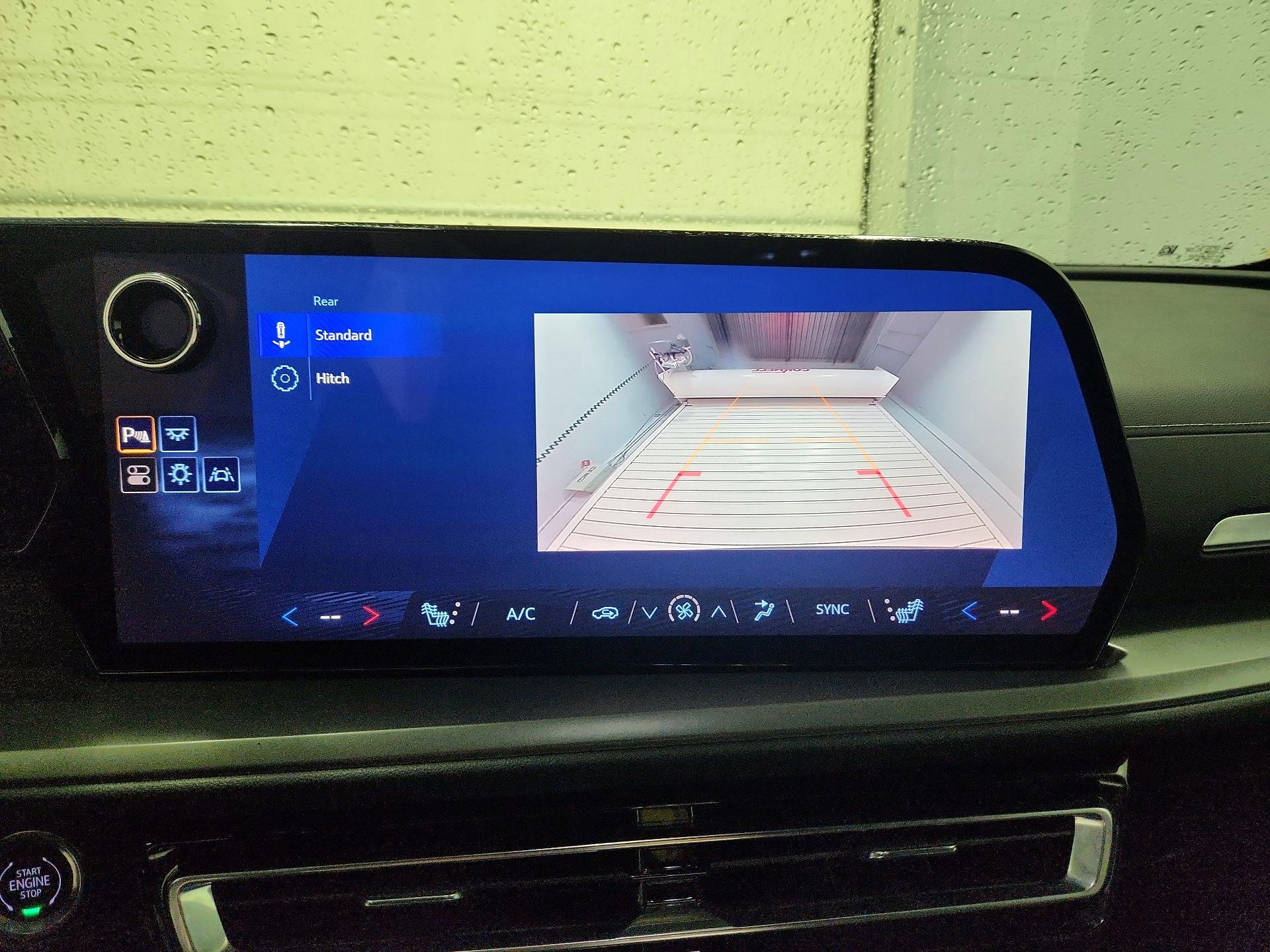 Thumbnail: 2025 Chevrolet Traverse - 14