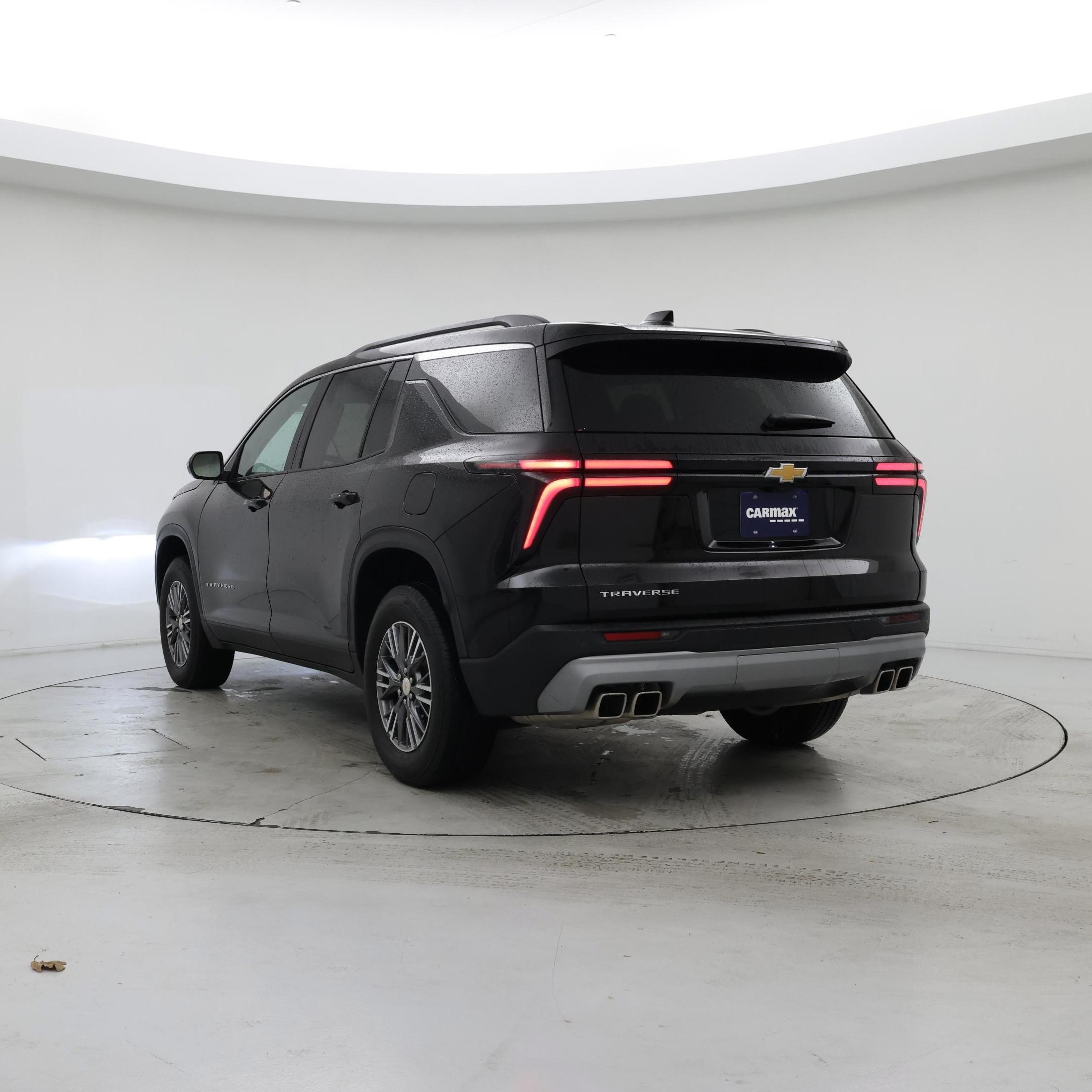 Thumbnail: 2025 Chevrolet Traverse - 2