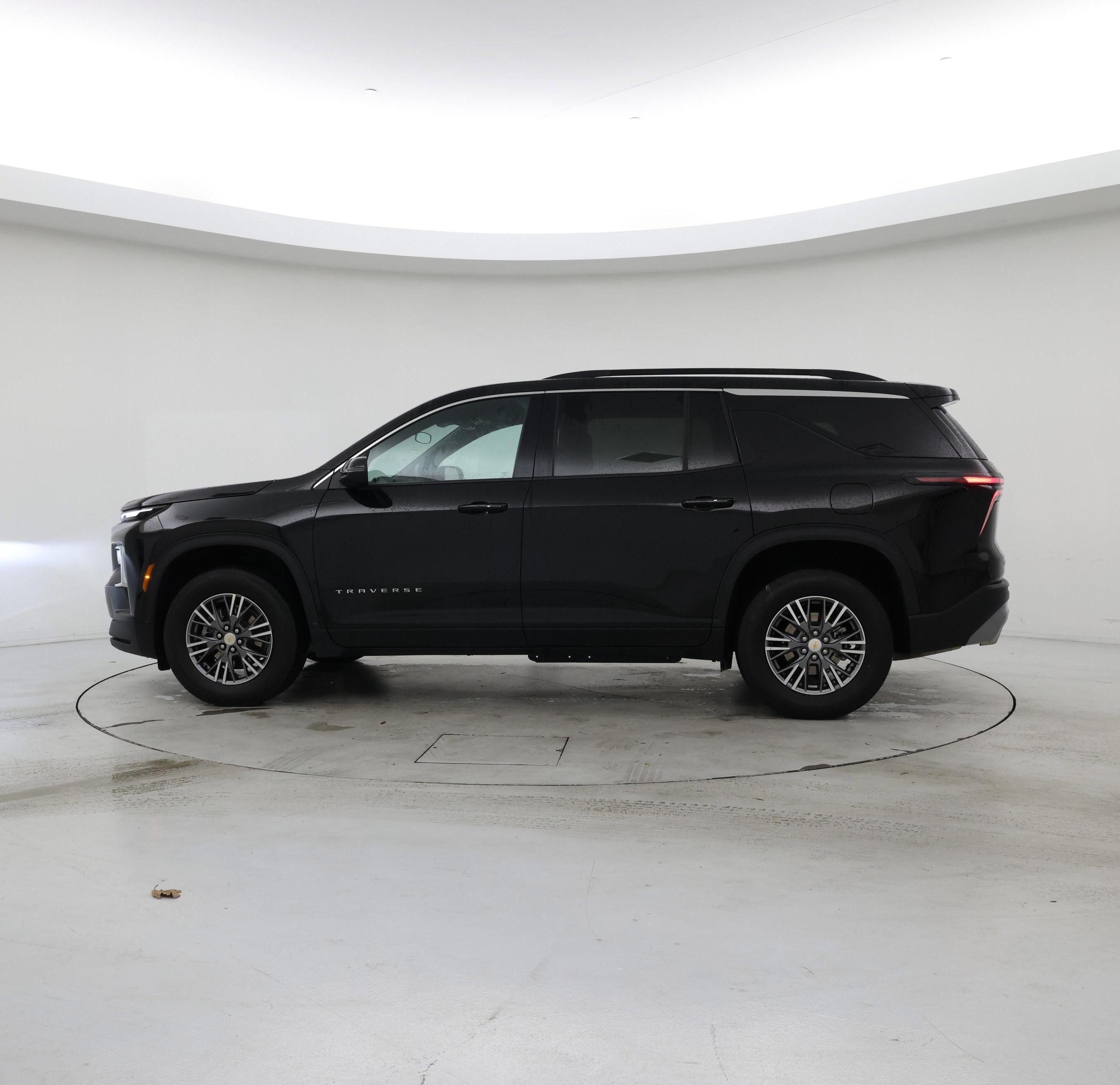 Thumbnail: 2025 Chevrolet Traverse - 3