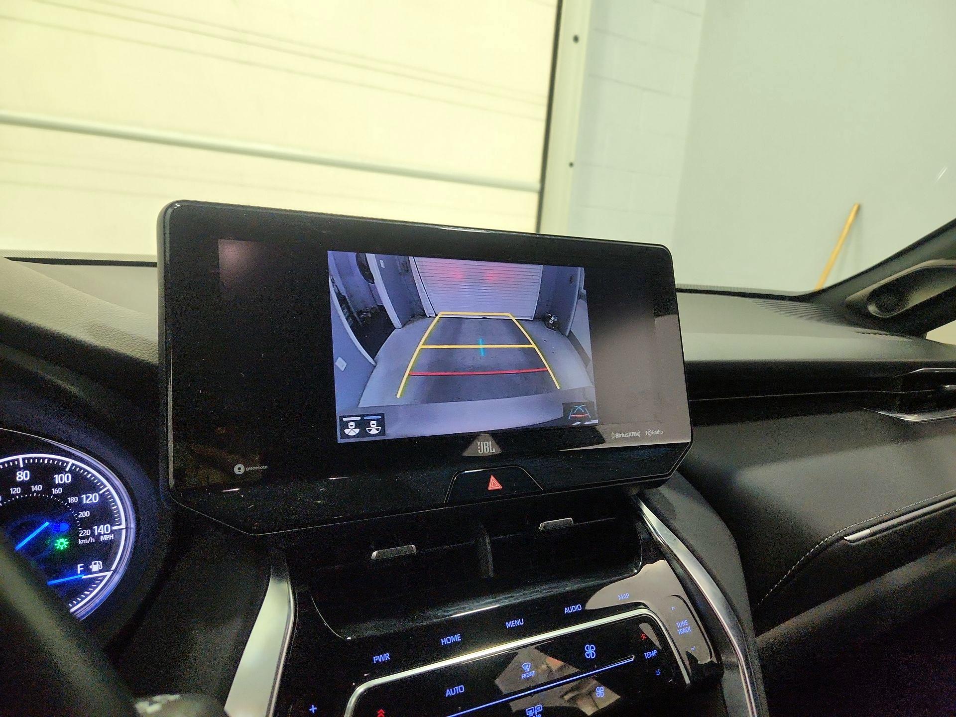 Thumbnail: 2021 Toyota Venza - 15