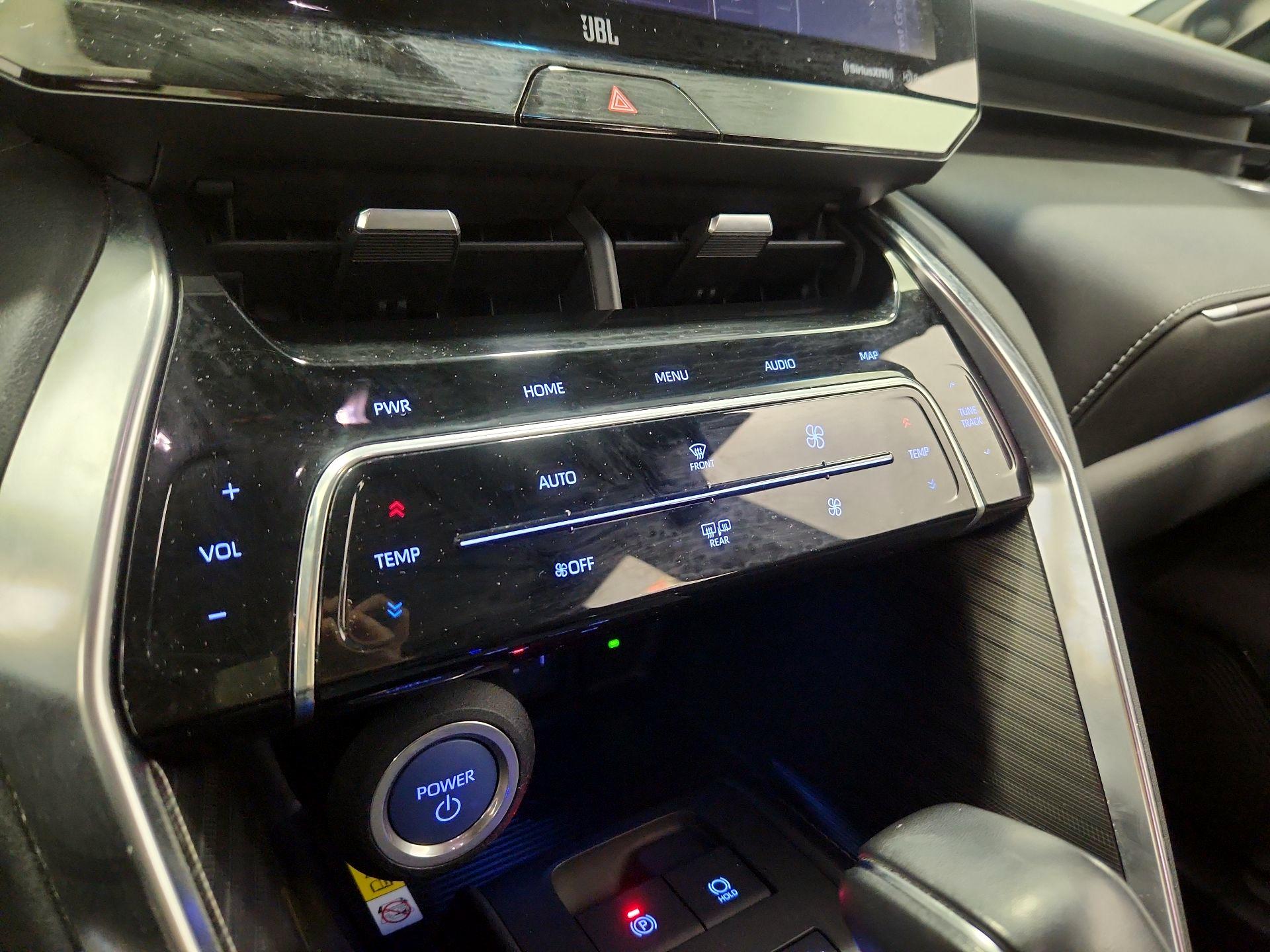 Thumbnail: 2021 Toyota Venza - 17