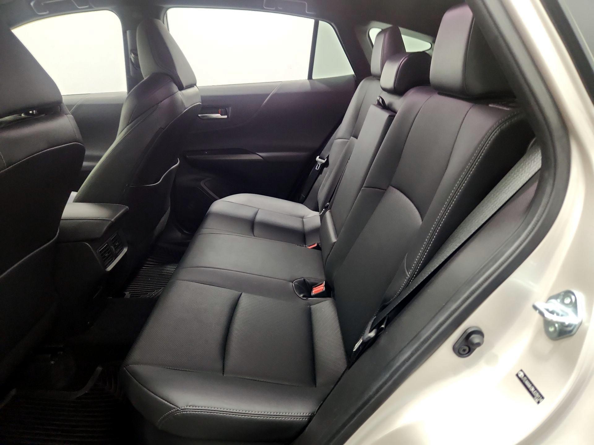 Thumbnail: 2021 Toyota Venza - 20