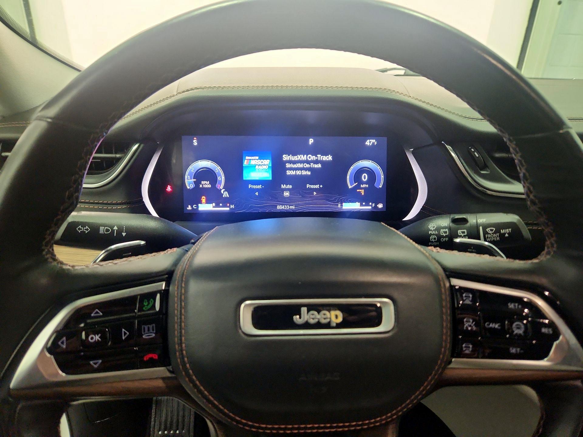 Thumbnail: 2022 Jeep Grand Cherokee L - 10