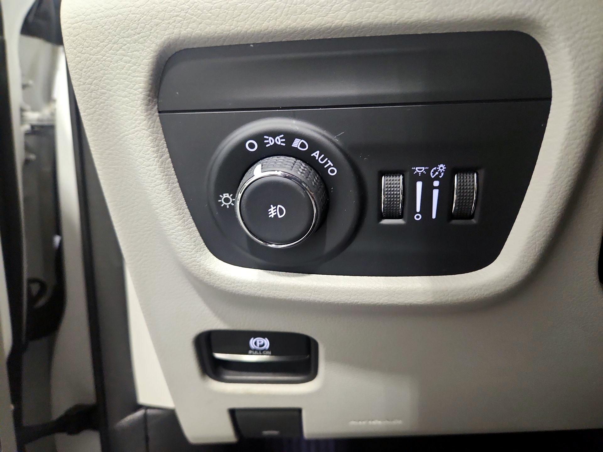 Thumbnail: 2022 Jeep Grand Cherokee L - 13