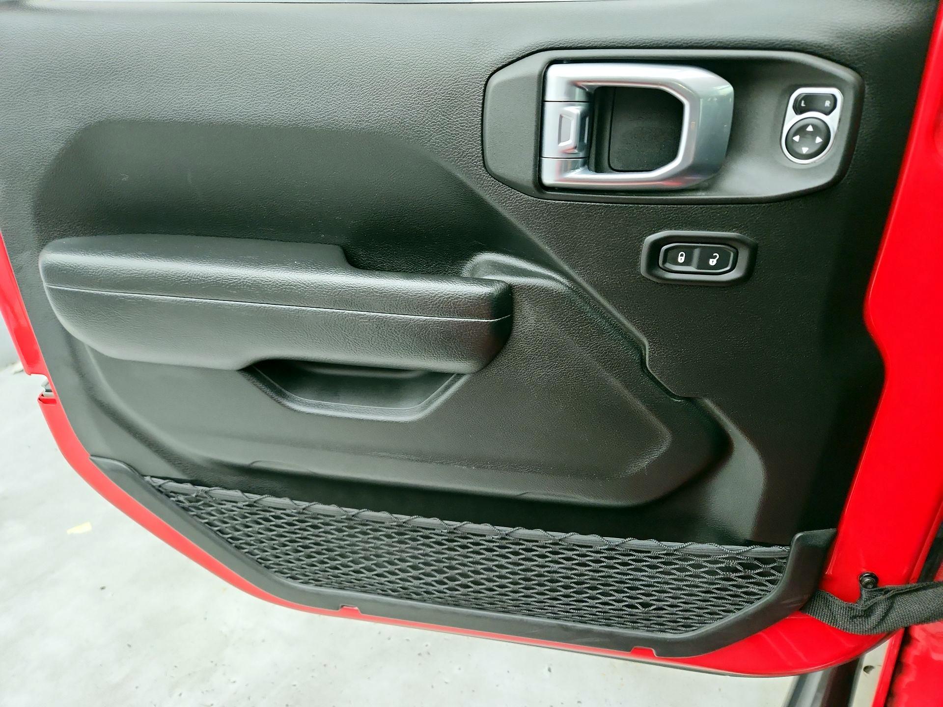 Thumbnail: 2021 Jeep Wrangler - 12