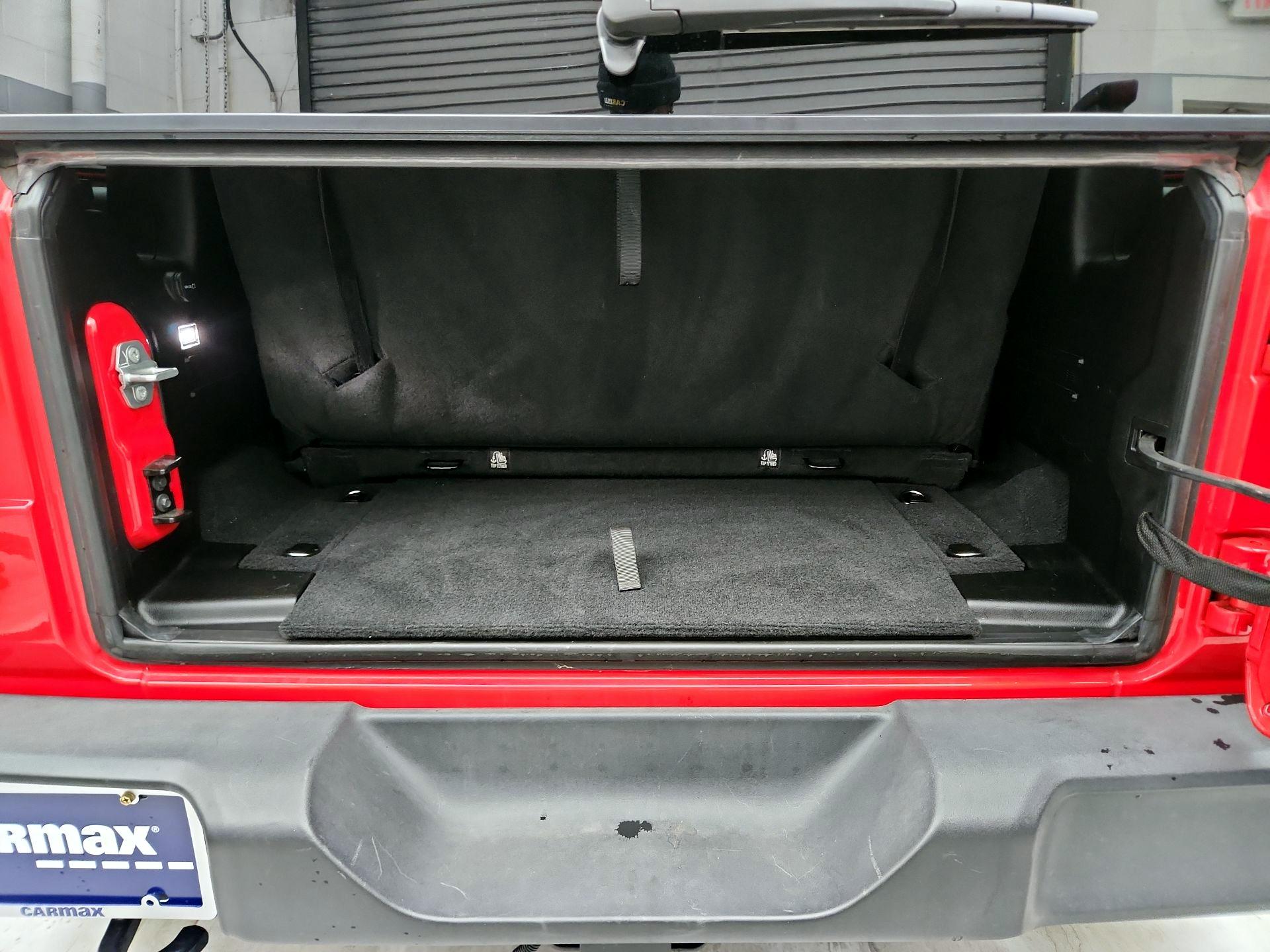 Thumbnail: 2021 Jeep Wrangler - 20