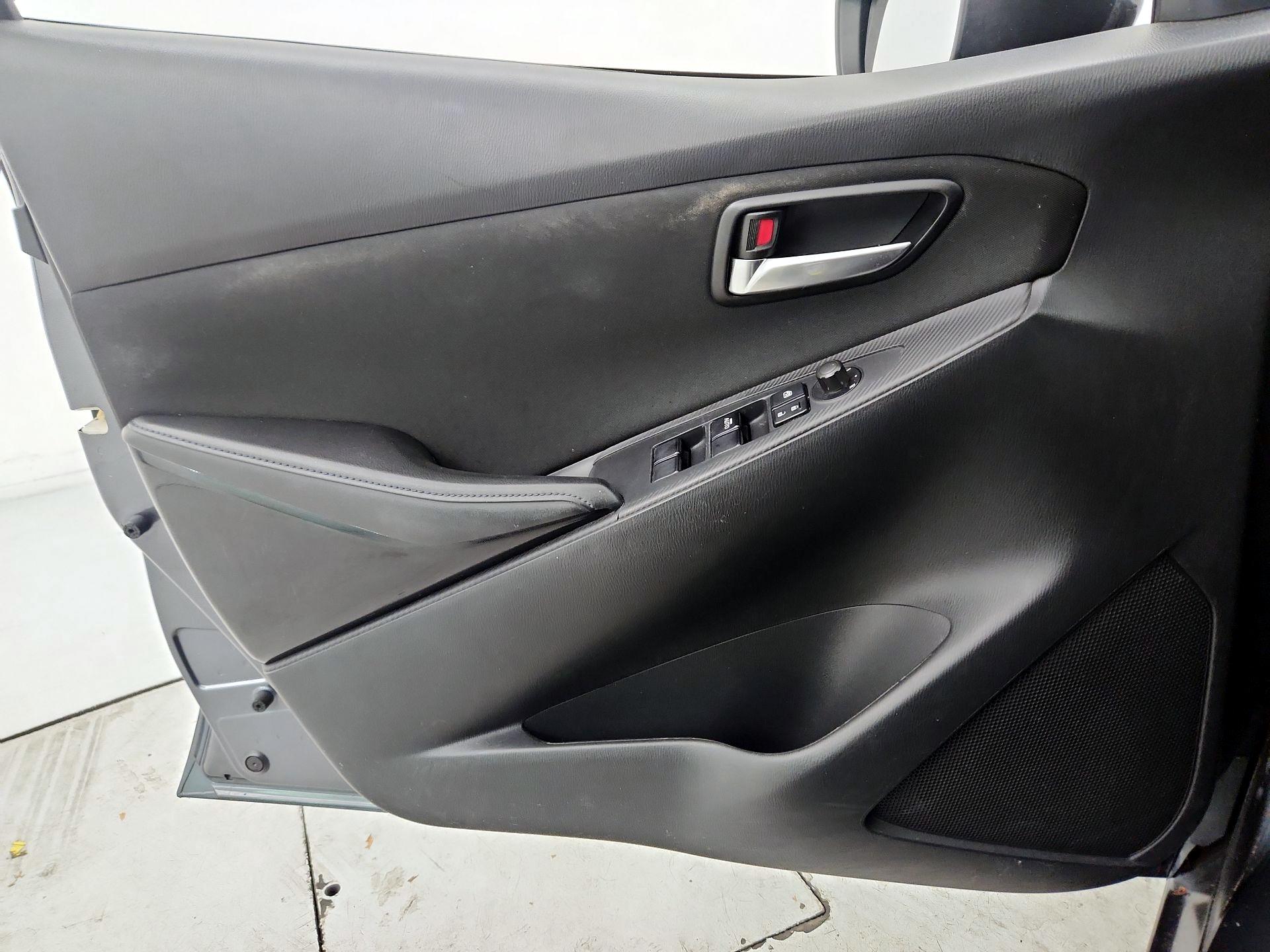 Thumbnail: 2018 Toyota Yaris iA - 12