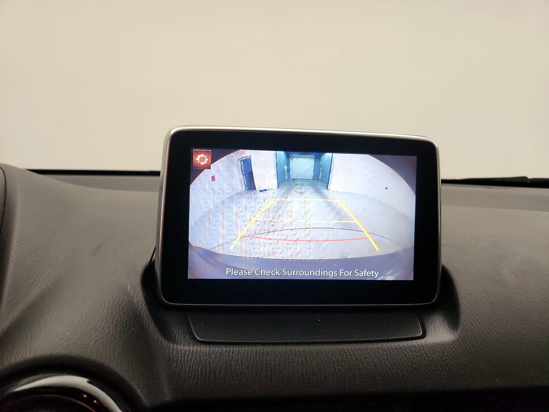 Thumbnail: 2018 Toyota Yaris iA - 14