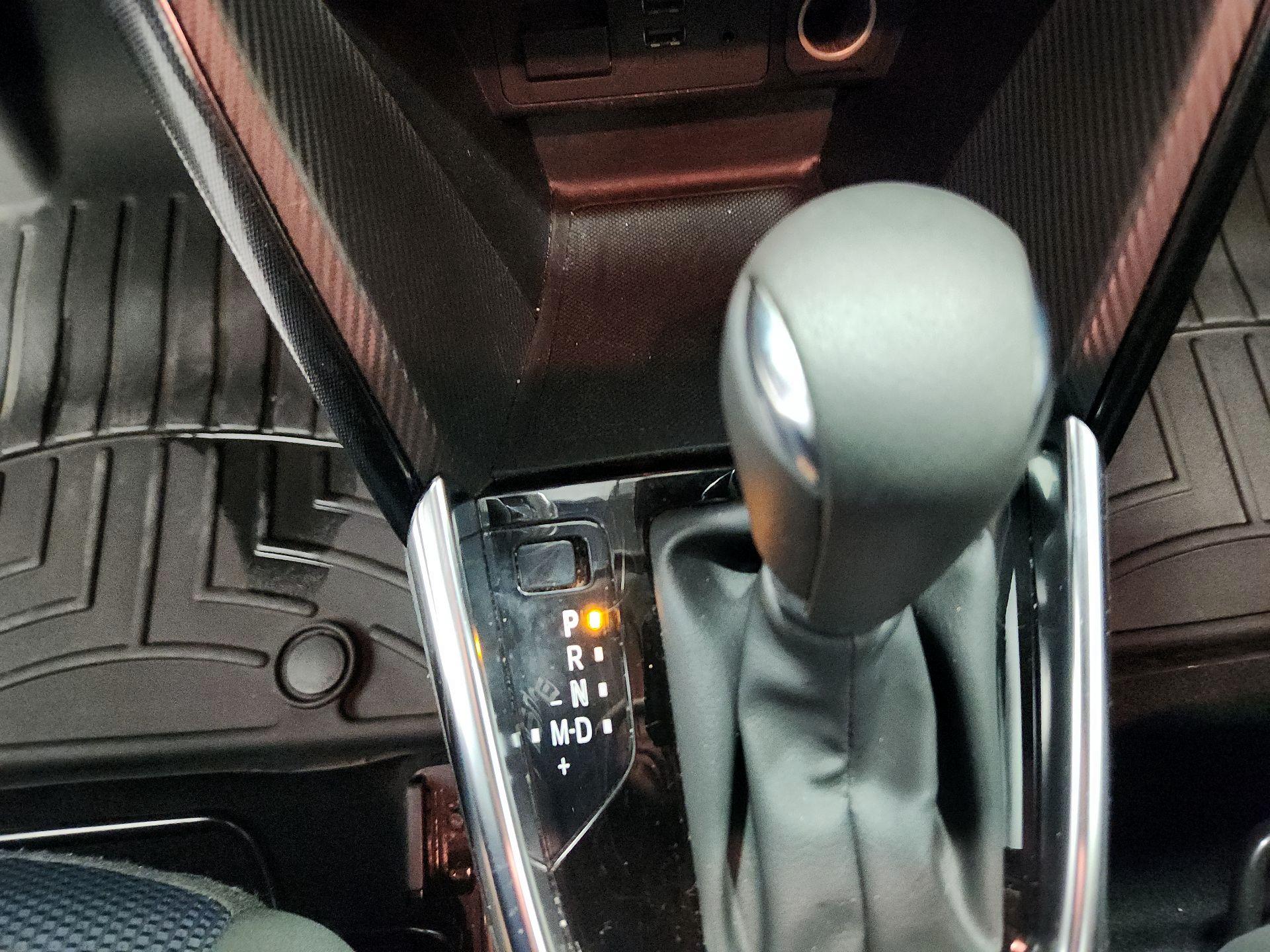 Thumbnail: 2018 Toyota Yaris iA - 17