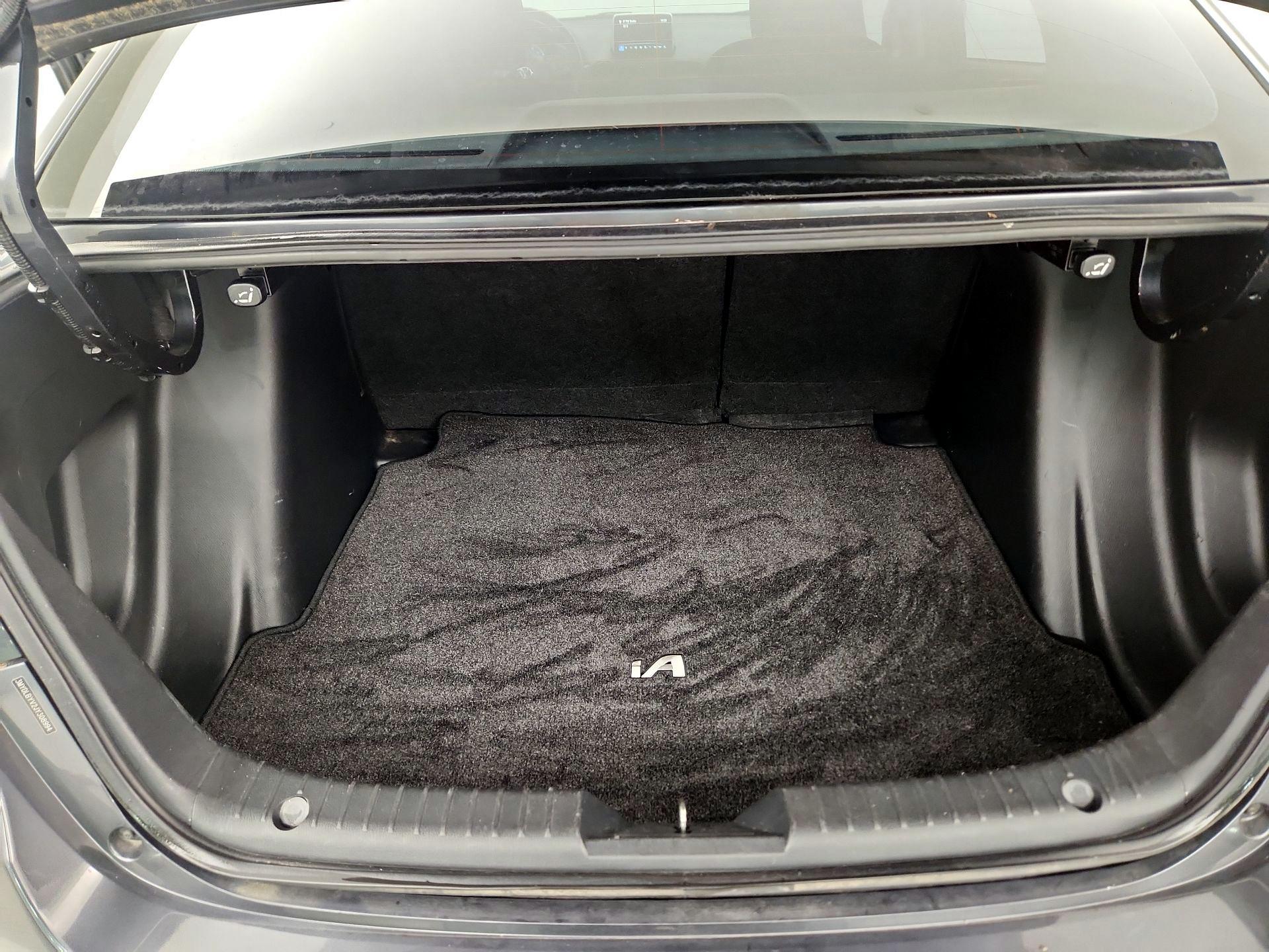 Thumbnail: 2018 Toyota Yaris iA - 20