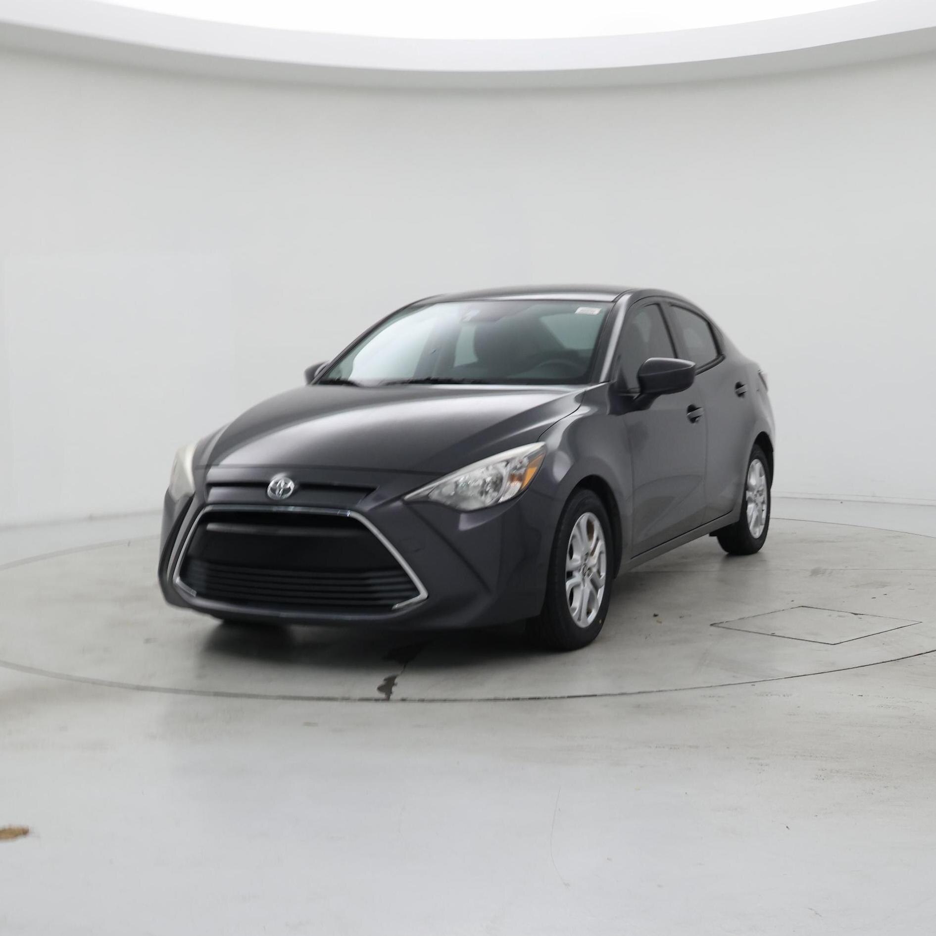 Thumbnail: 2018 Toyota Yaris iA - 4