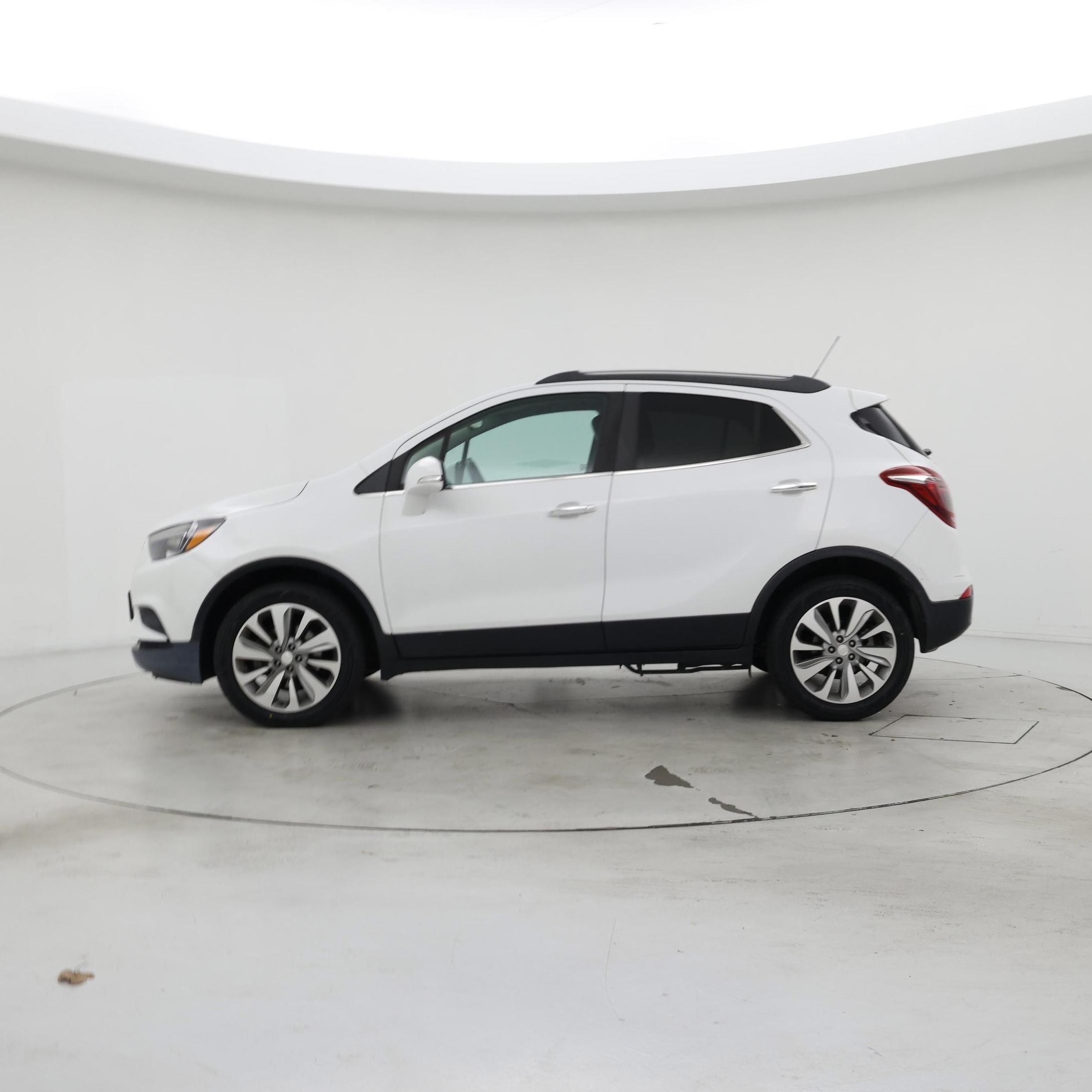 Thumbnail: 2018 Buick Encore - 3