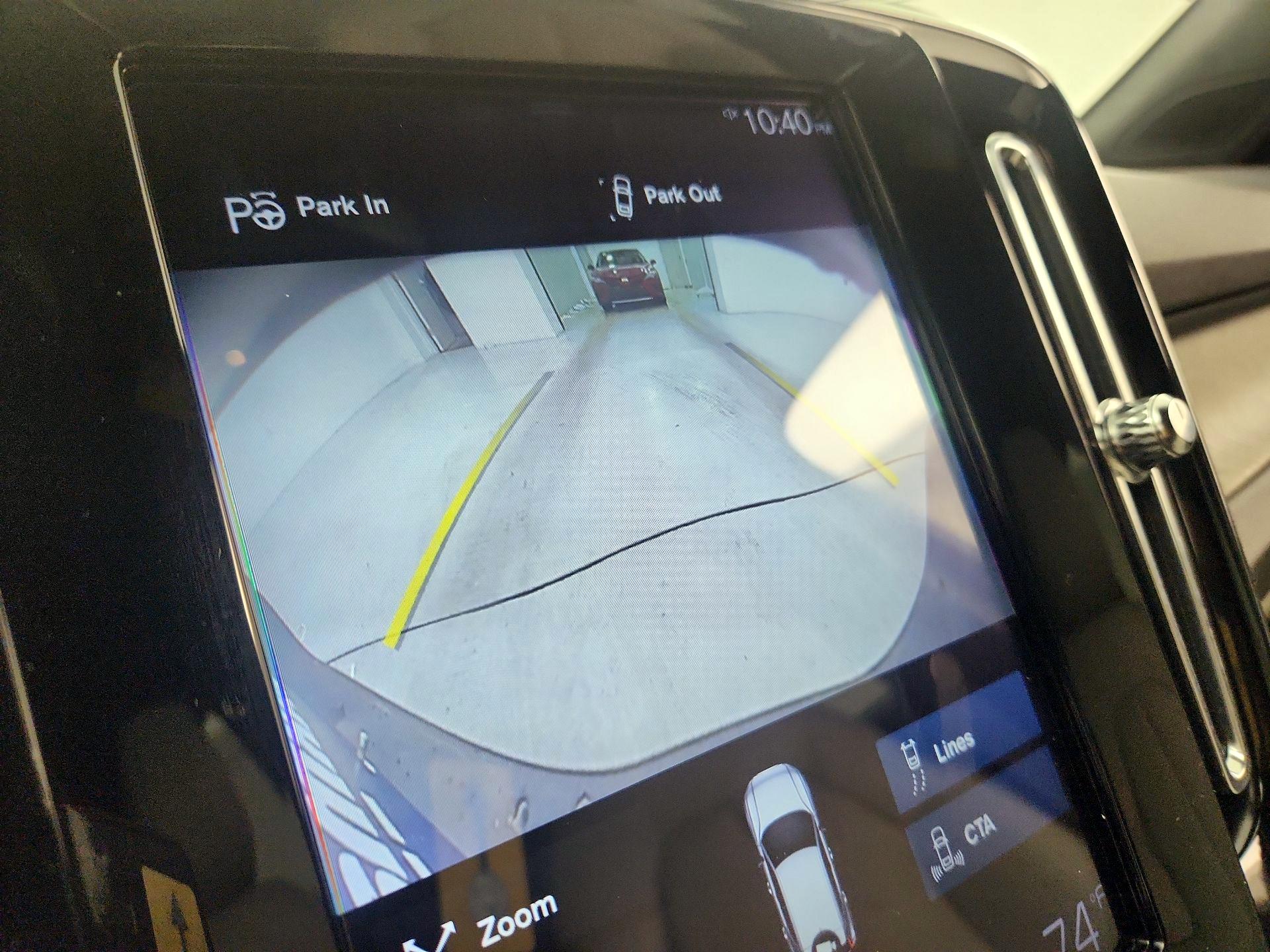 Thumbnail: 2019 Volvo XC40 - 12