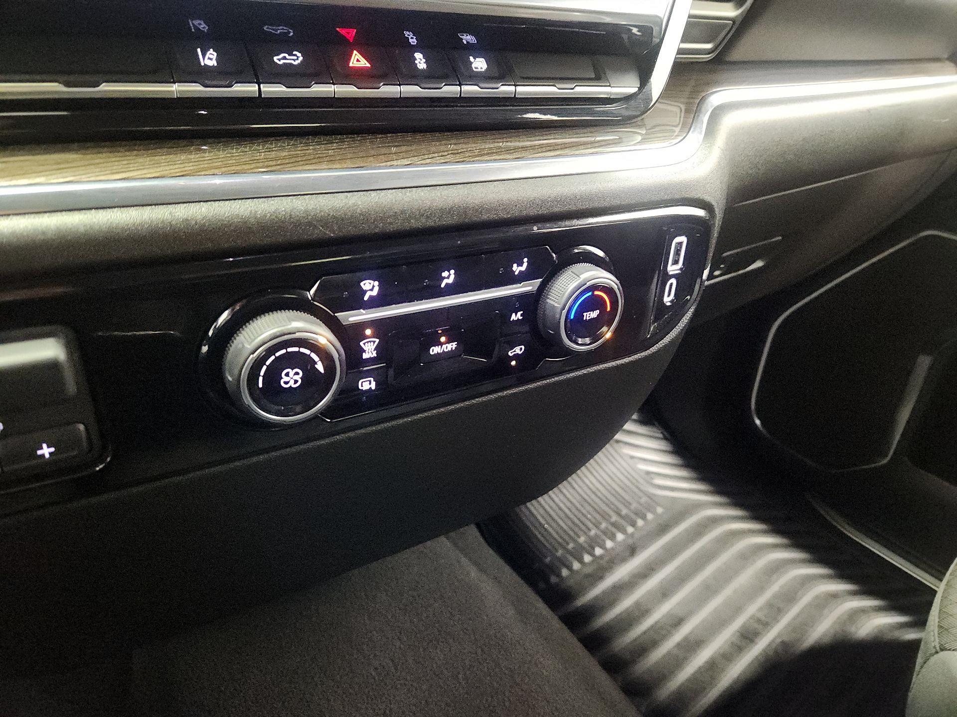 Thumbnail: 2024 Chevrolet Silverado 2500 - 17