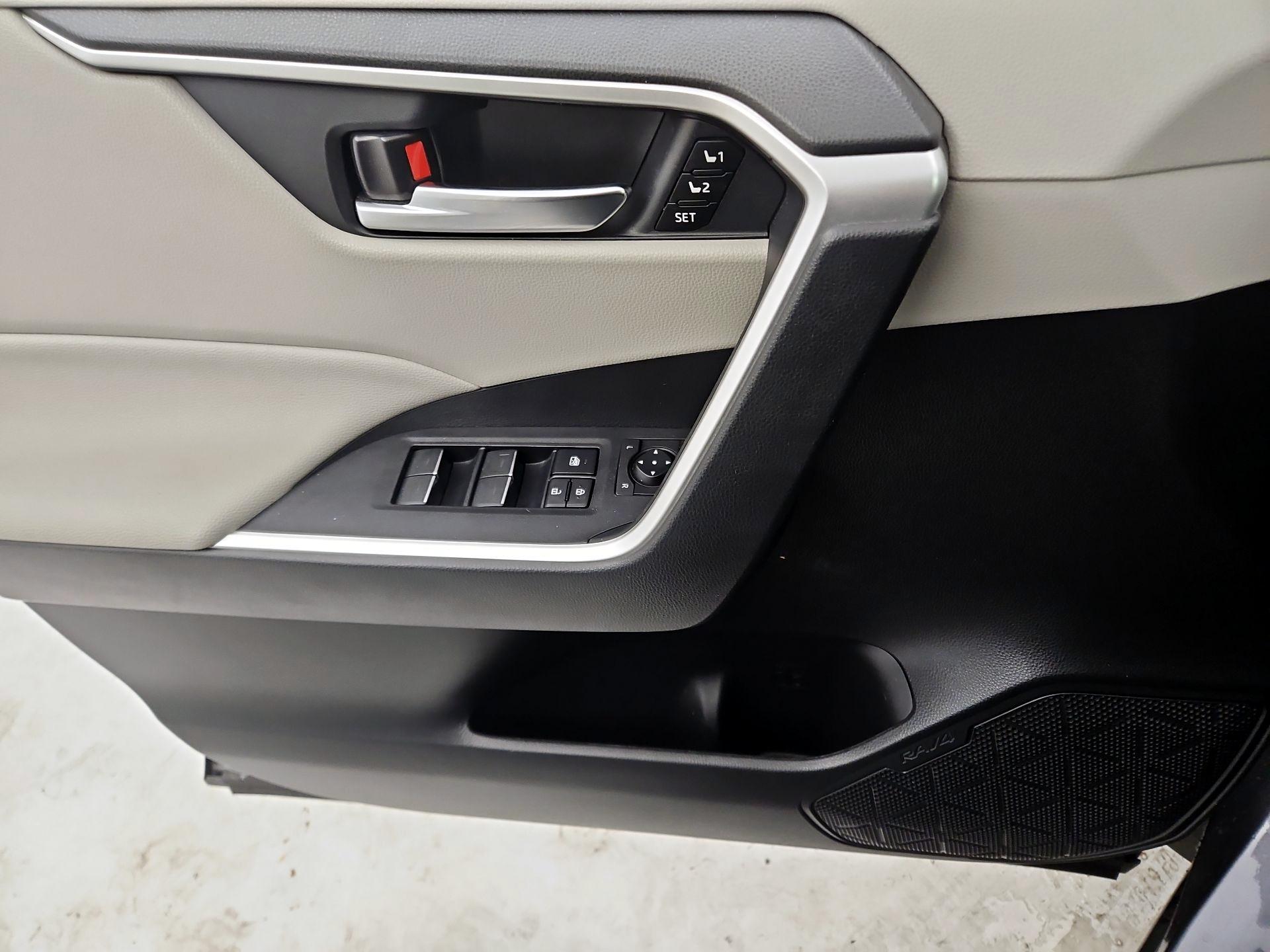 Thumbnail: 2023 Toyota RAV4 - 12