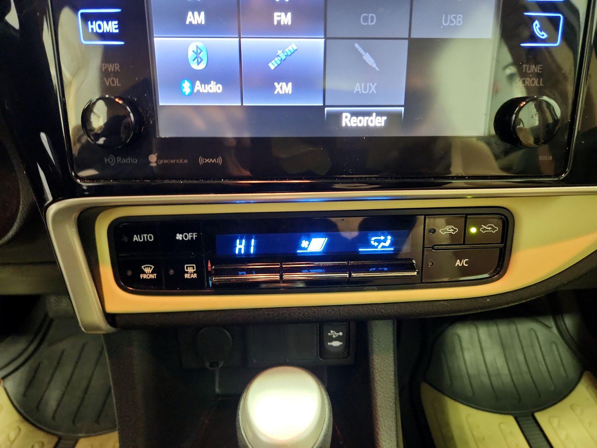 Thumbnail: 2017 Toyota Corolla - 16