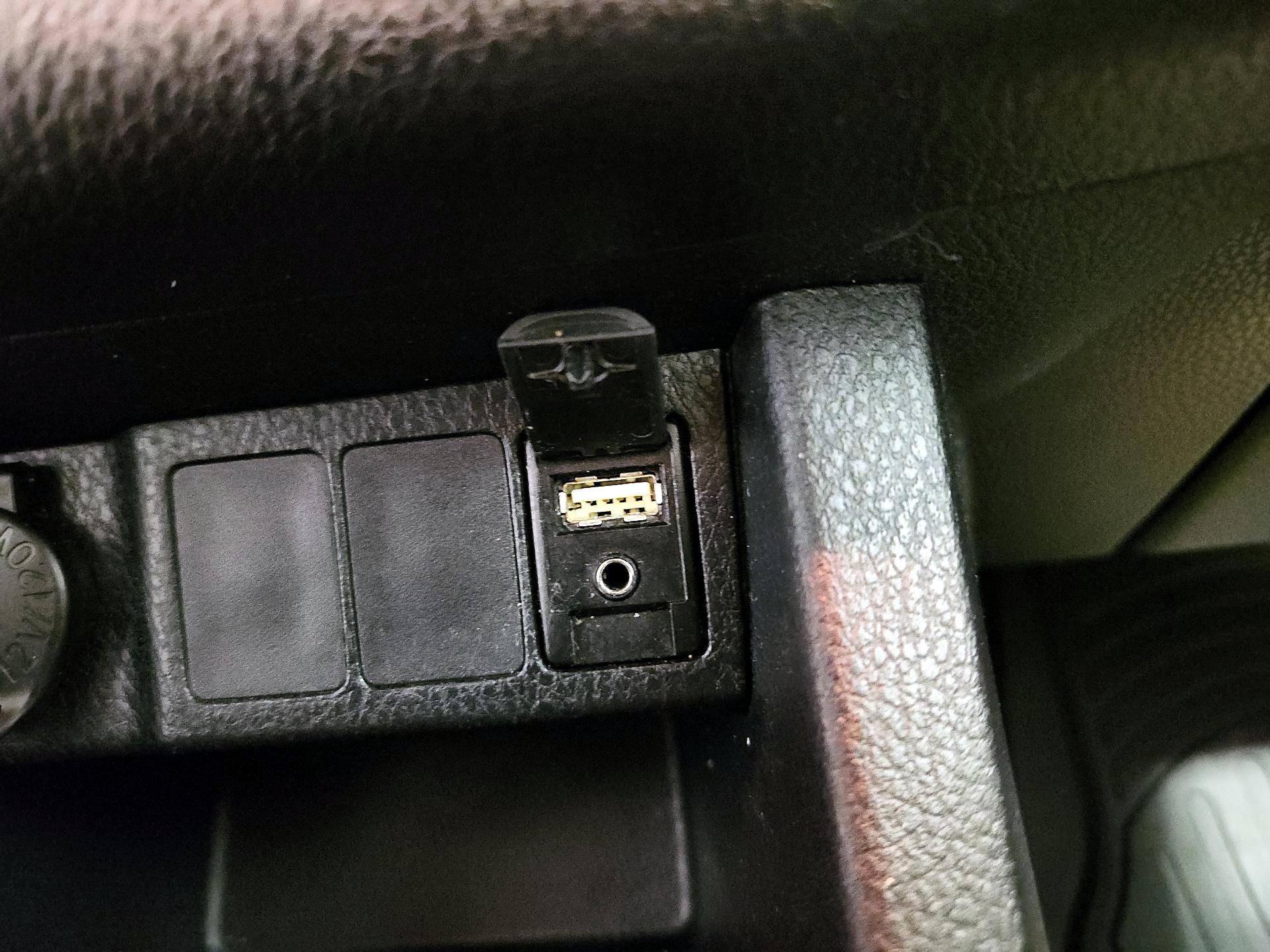 Thumbnail: 2017 Toyota Corolla - 18