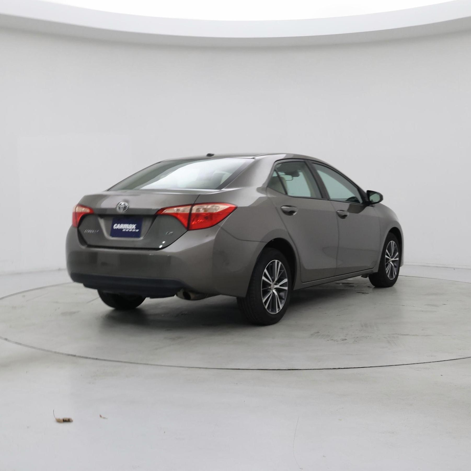 Thumbnail: 2017 Toyota Corolla - 8