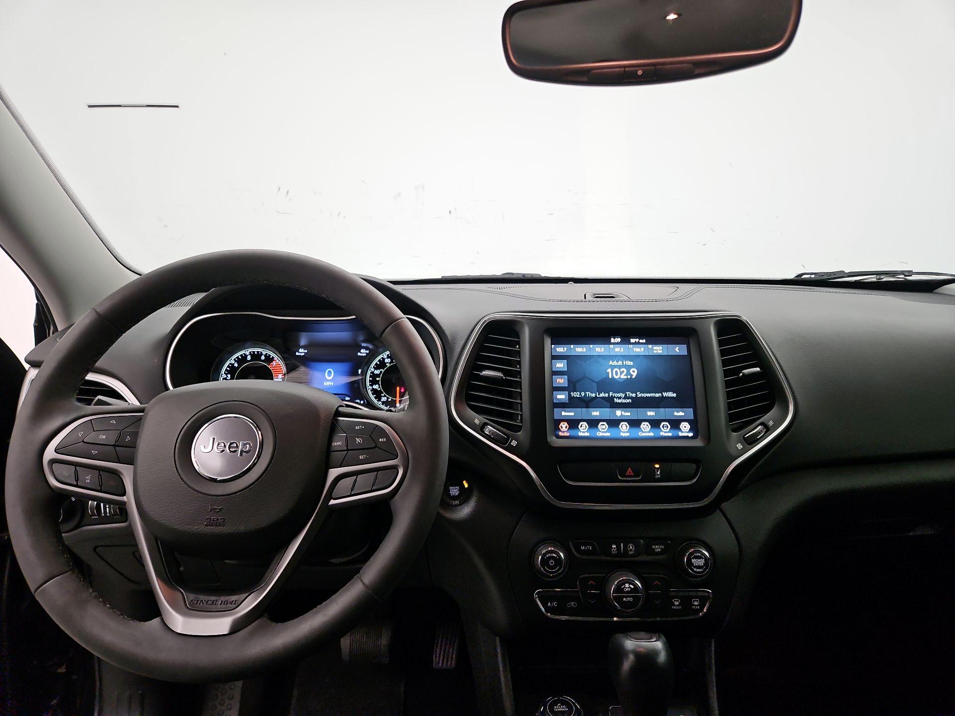 Thumbnail: 2022 Jeep Cherokee - 9