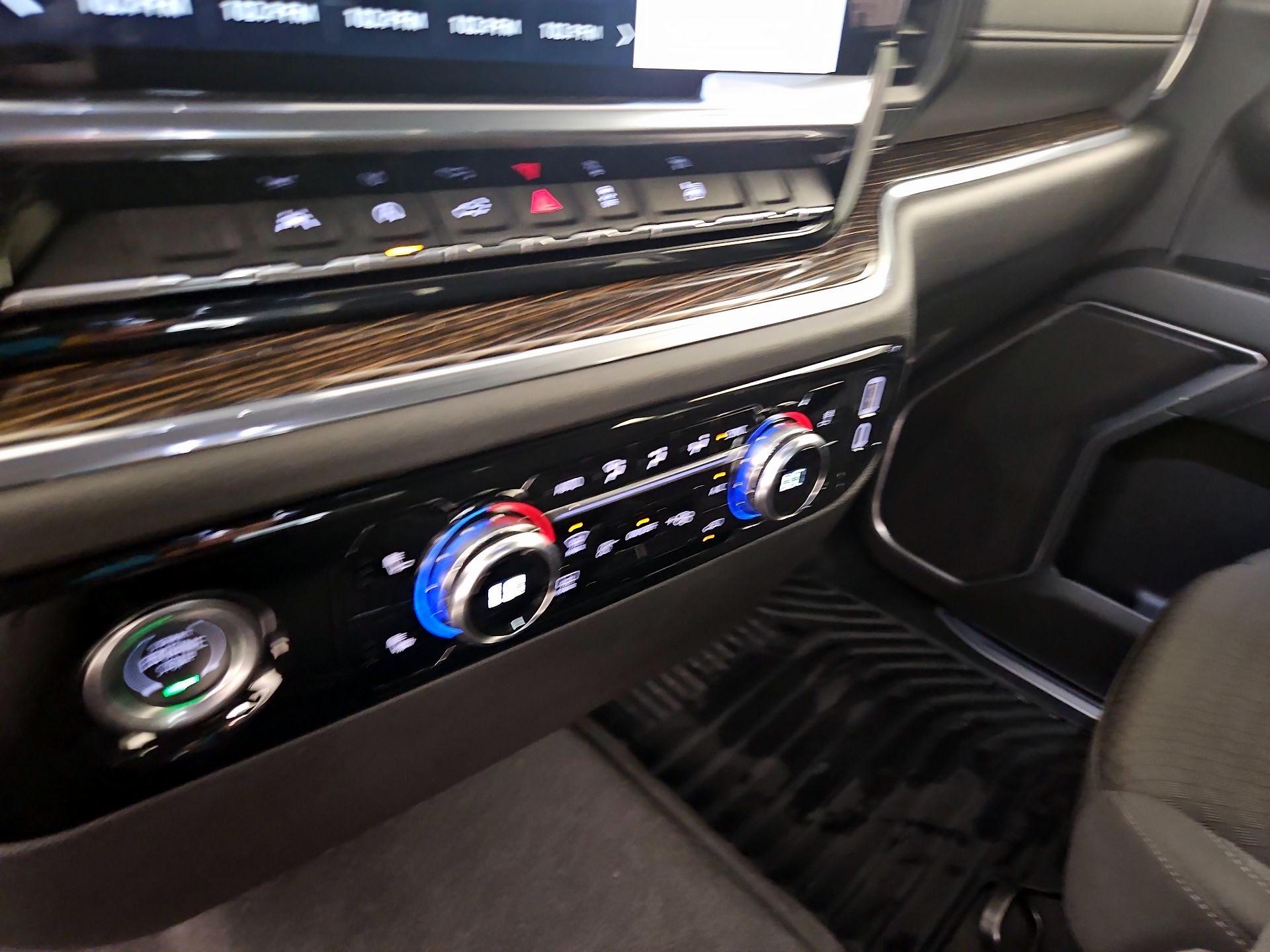 Thumbnail: 2024 GMC Sierra 1500 - 16