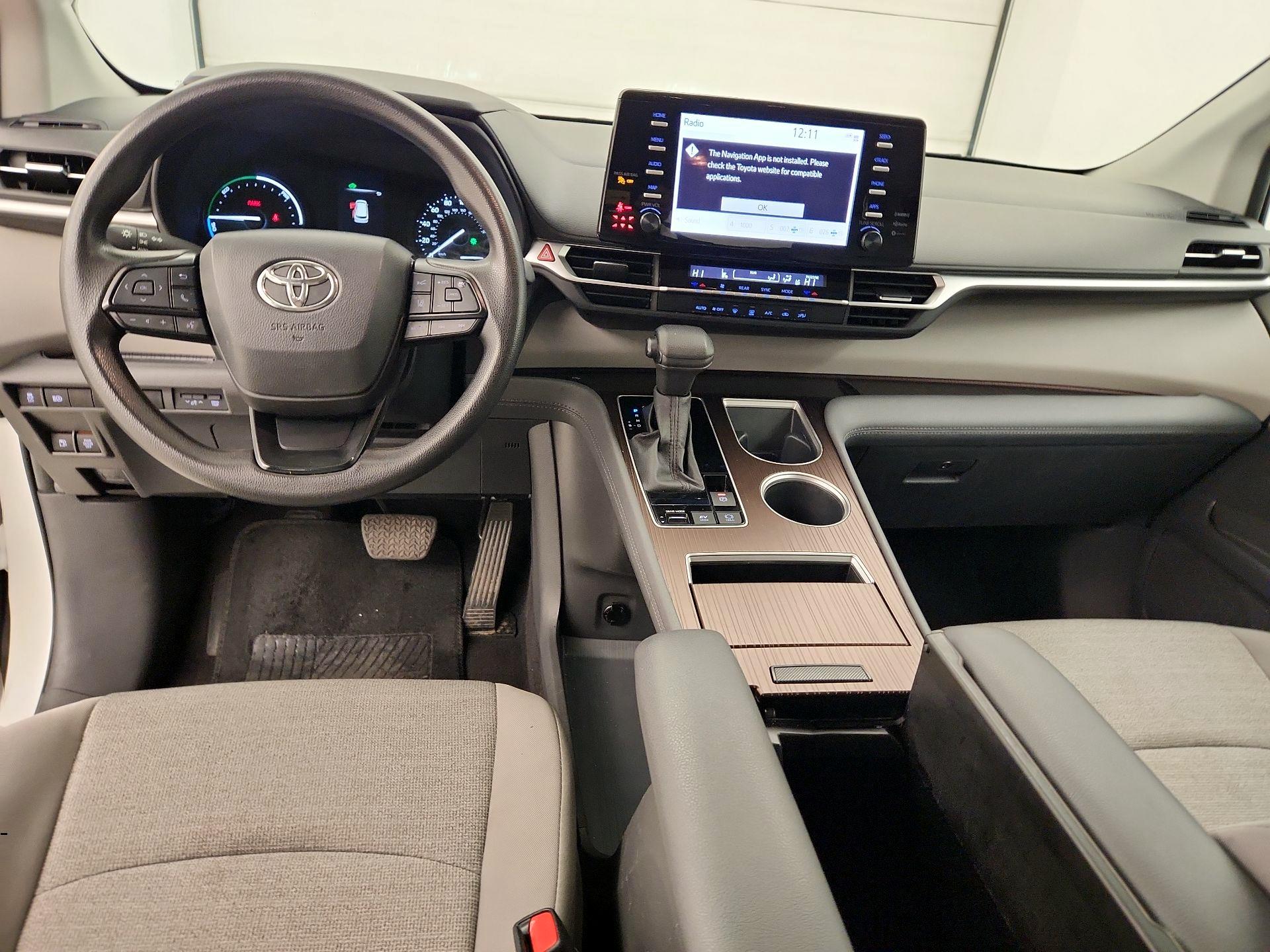 Thumbnail: 2024 Toyota Sienna - 9