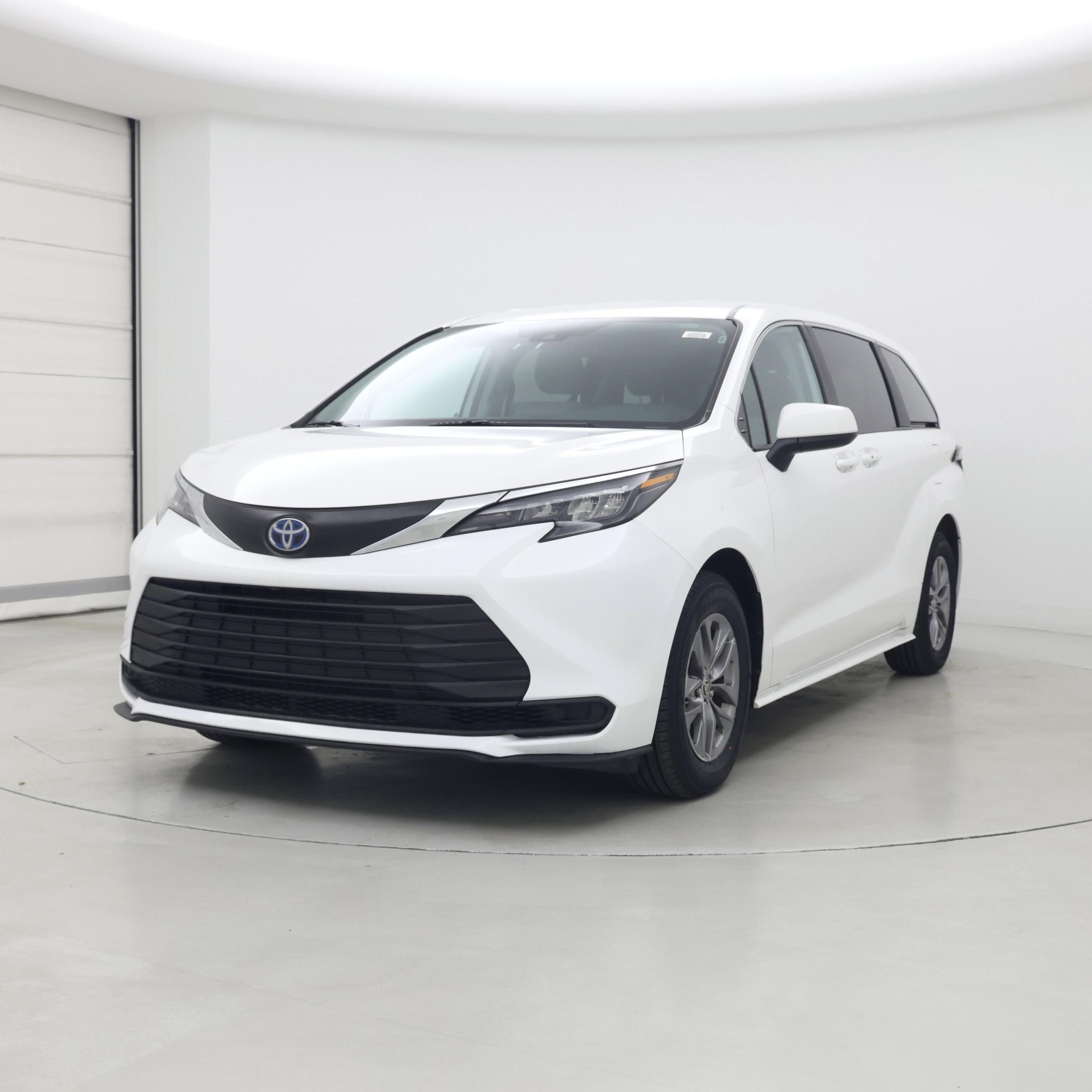 Thumbnail: 2024 Toyota Sienna - 4