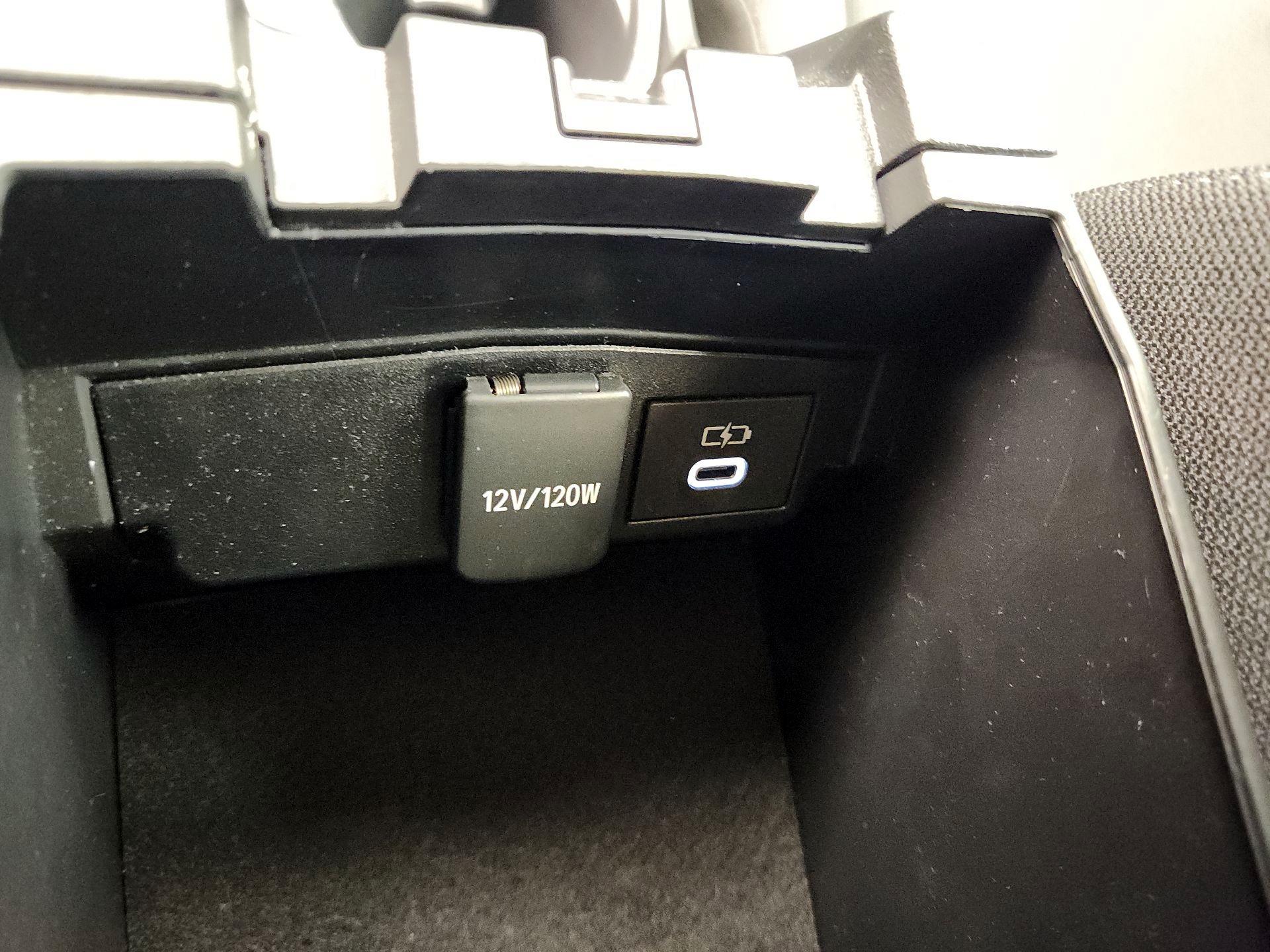 Thumbnail: 2024 Toyota Corolla - 18