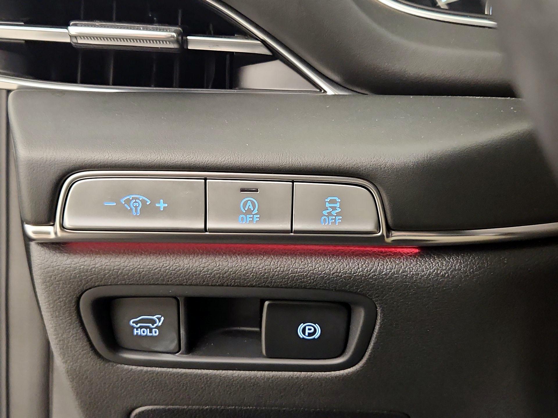 Thumbnail: 2024 Genesis GV80 - 13