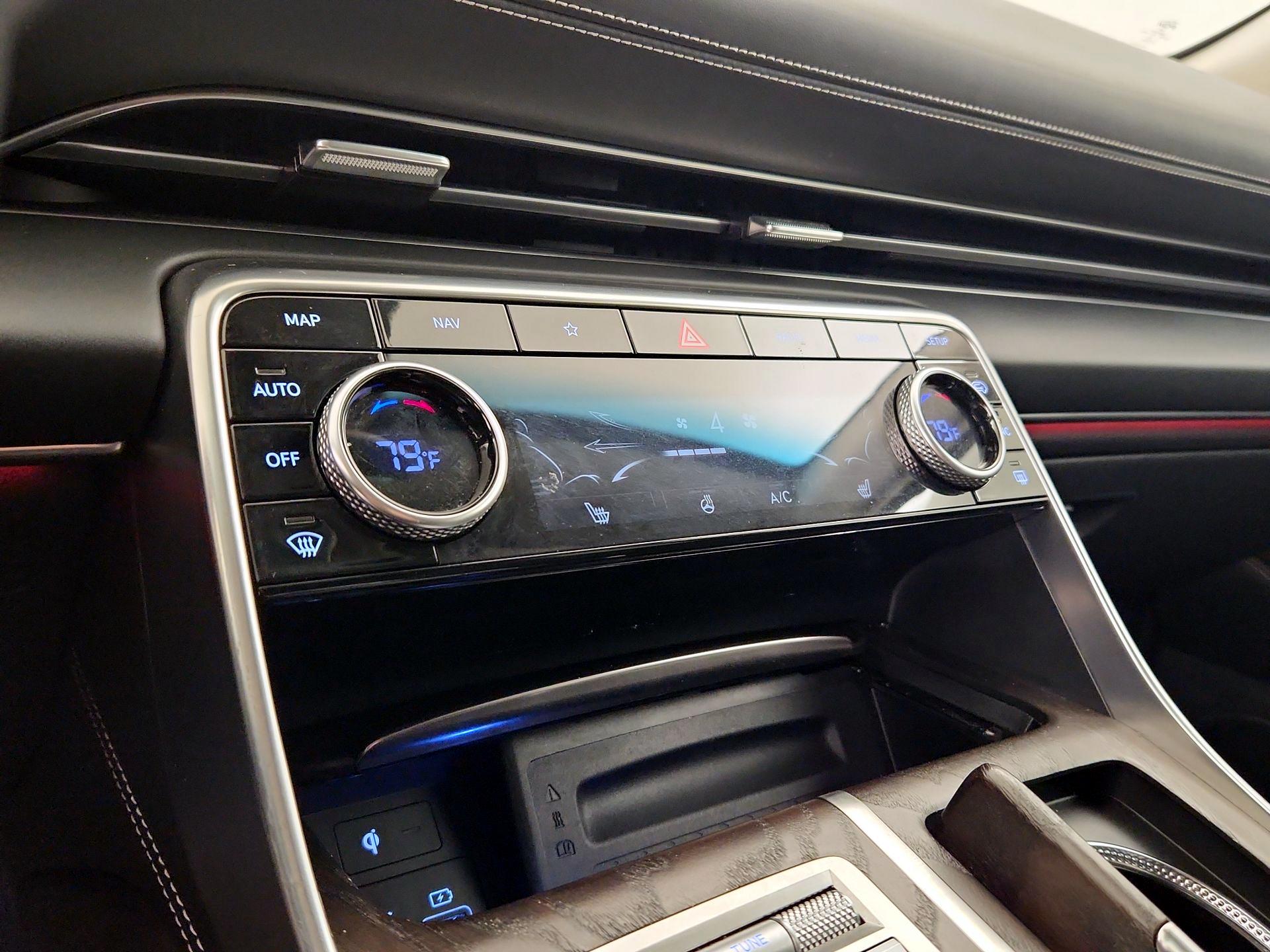 Thumbnail: 2024 Genesis GV80 - 17